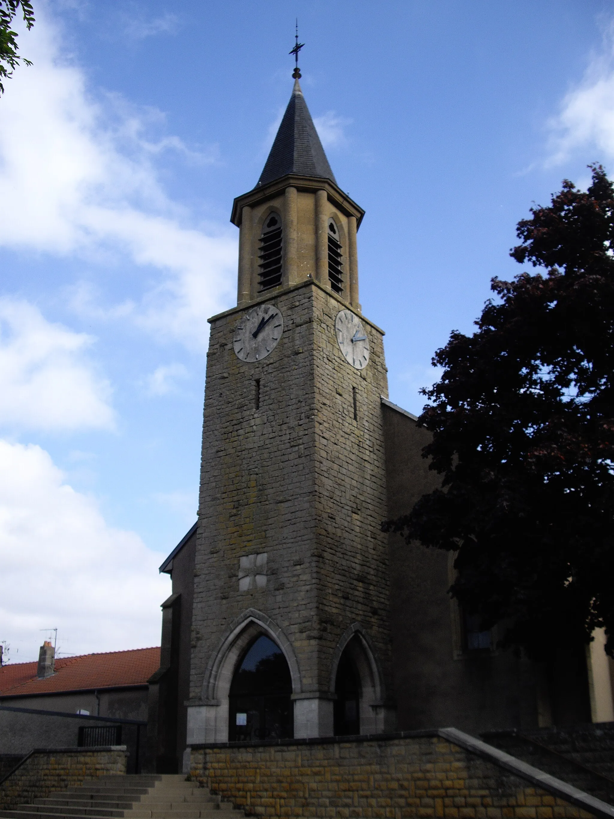 Photo showing: St.Matthew's church, in Guénange, Moselle, France.