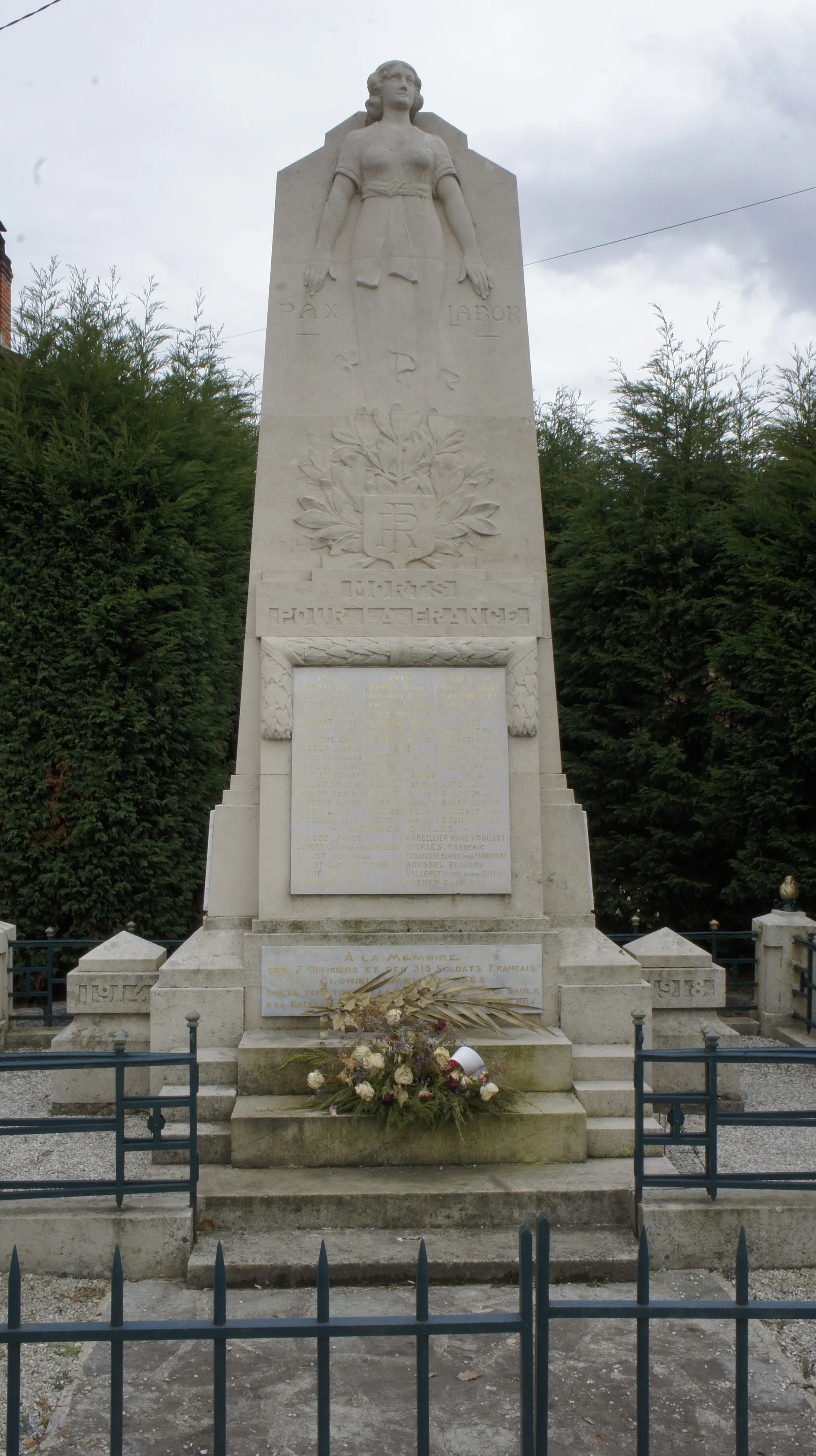 Photo showing: monument AUX MORTS DE la commune de Pargny .