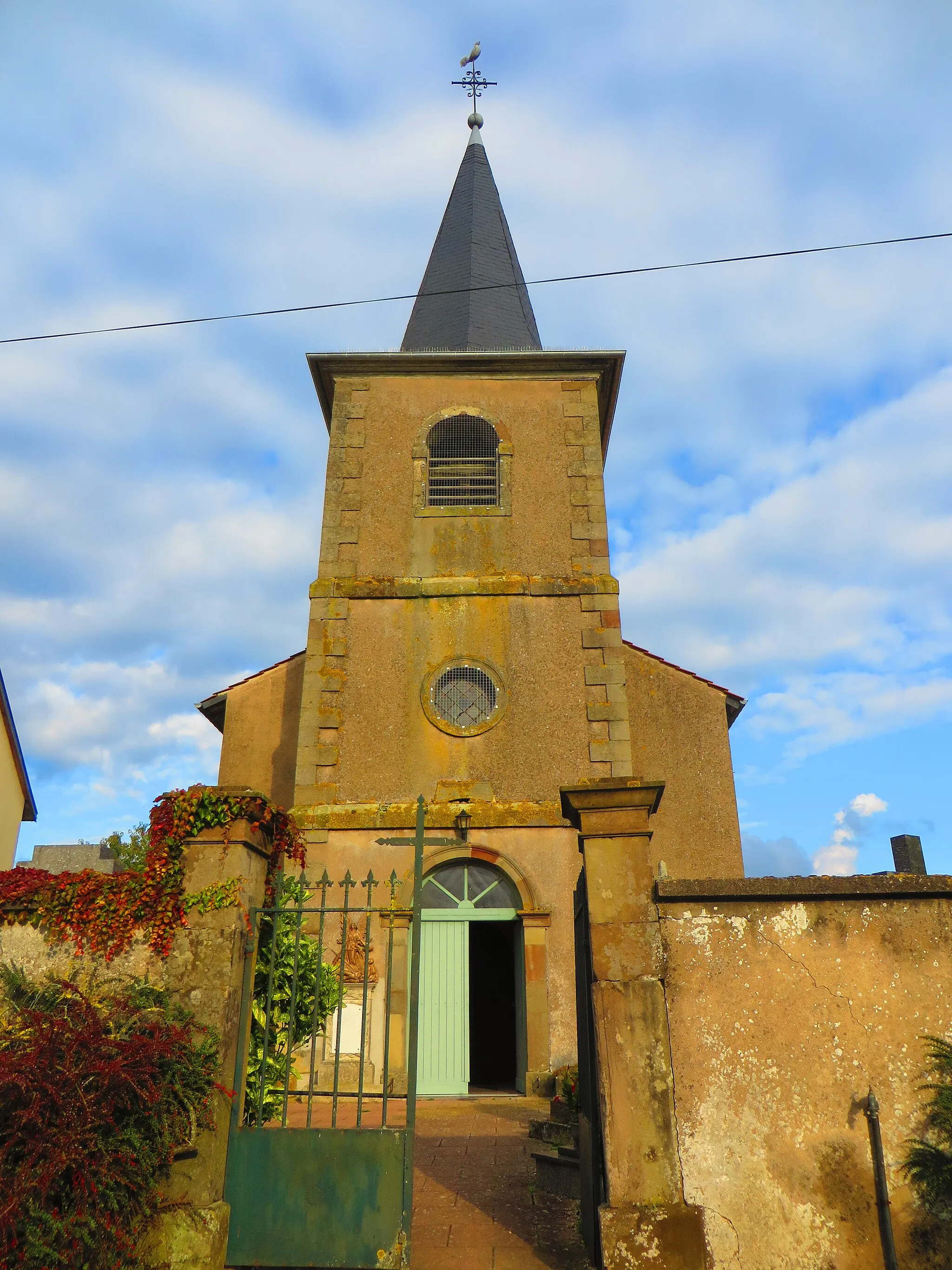 Photo showing: Blanche-Église Église Saint-Maximin