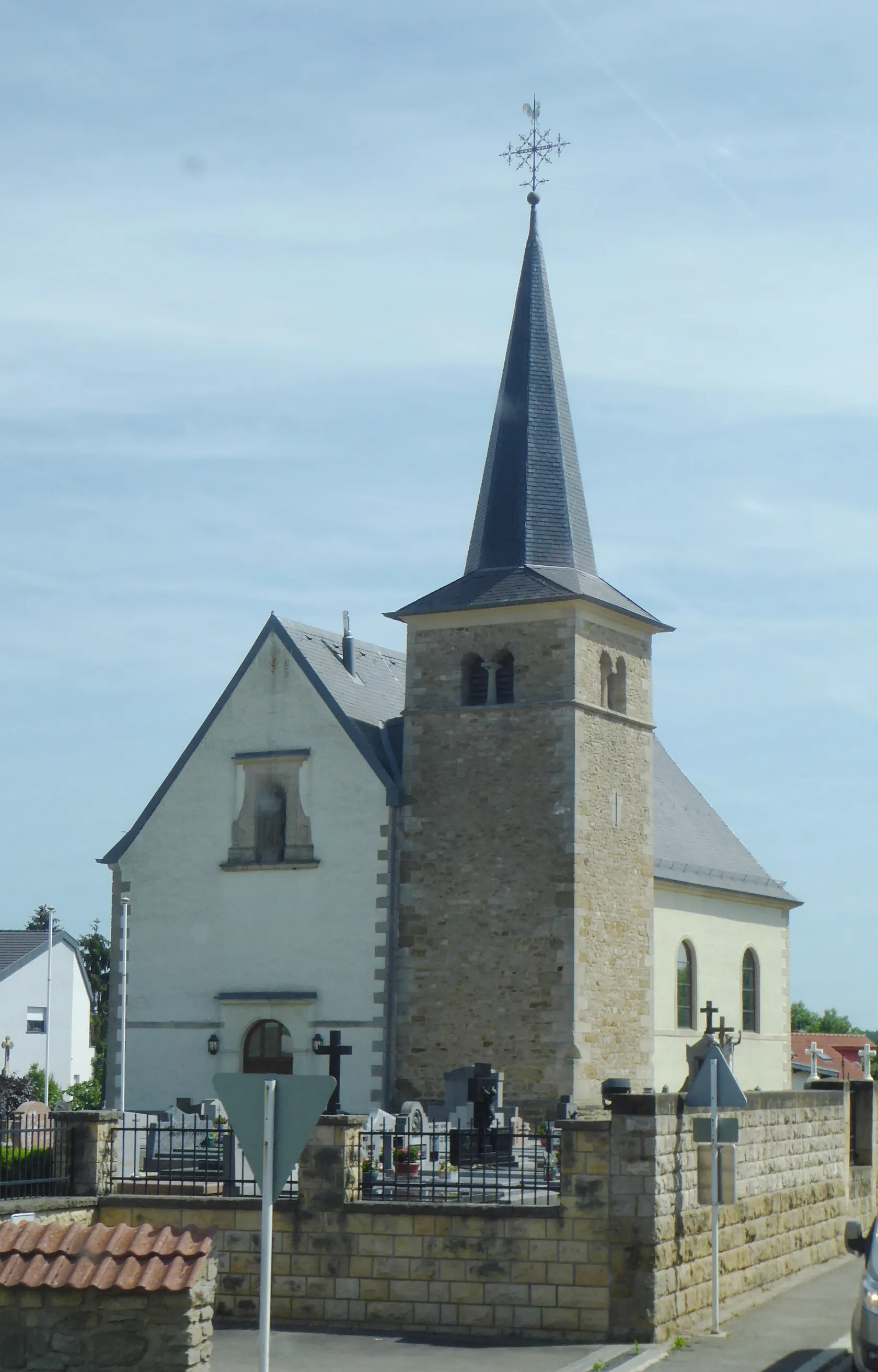 Photo showing: Frisingen (LU), Martinskirche von Südwesten.