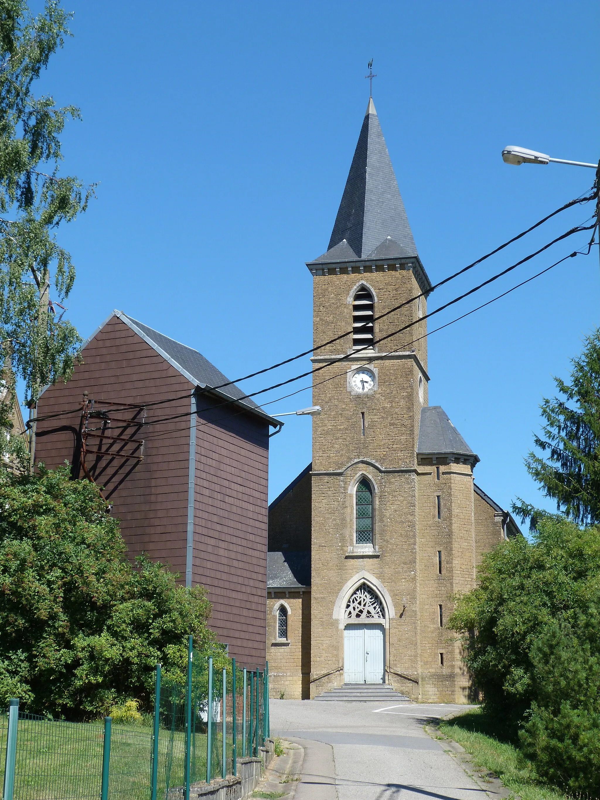 Photo showing: L'église de Baranzy en août 2013
