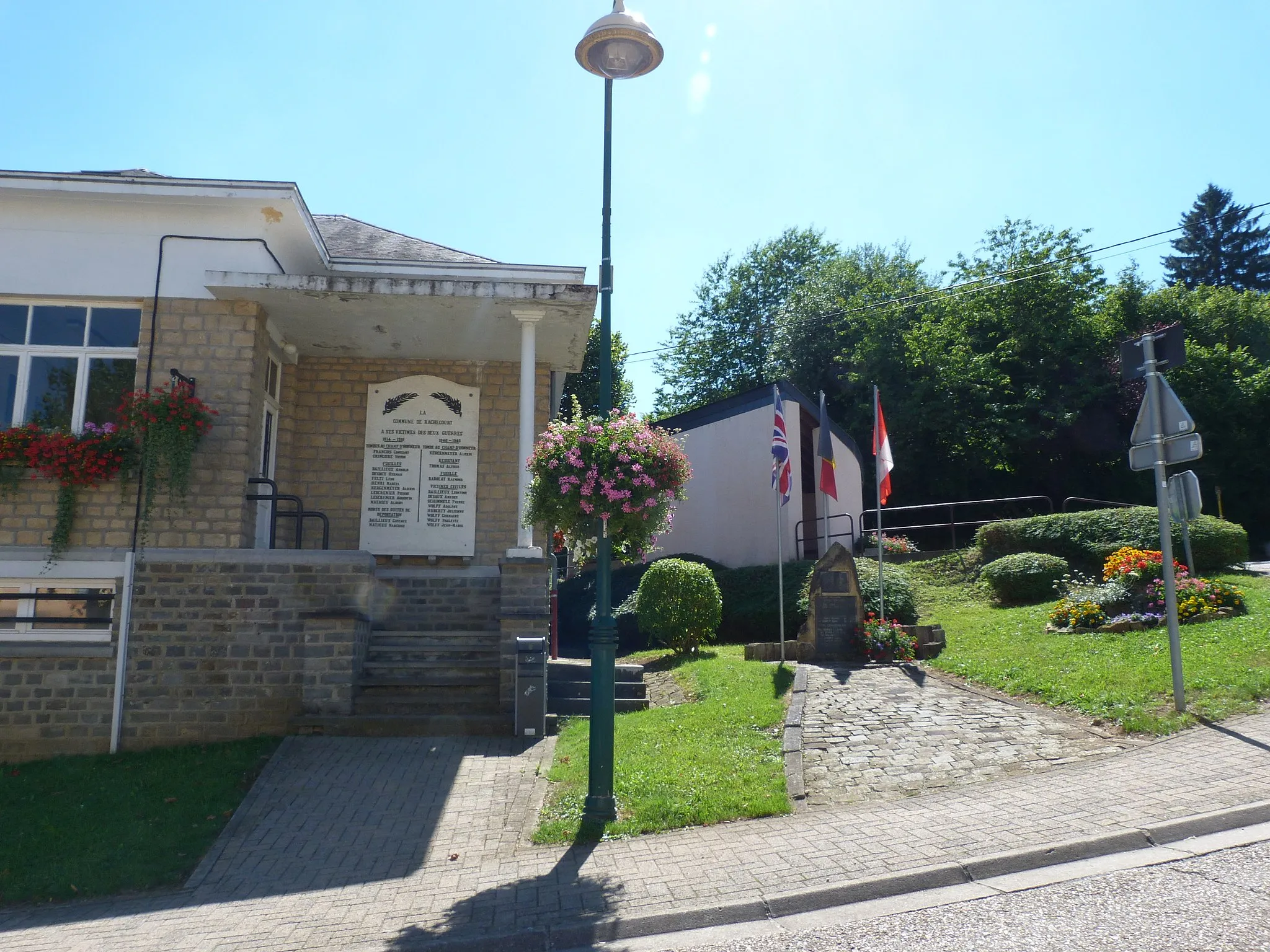 Photo showing: Le monument aux morts de l'ancienne commune de Rachecourt en août 2013.