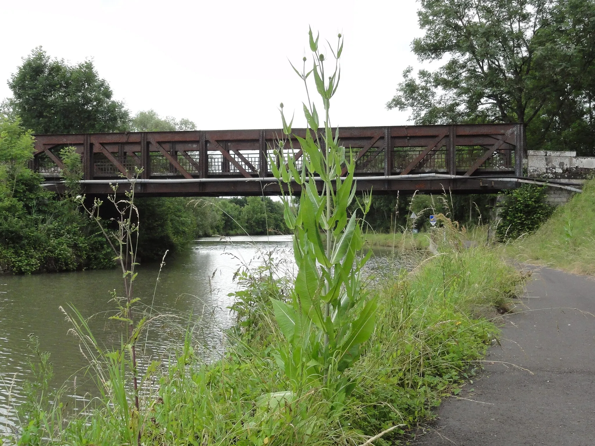 Photo showing: Xures (M-et-M) pont du canal de la Marne au Rhin
