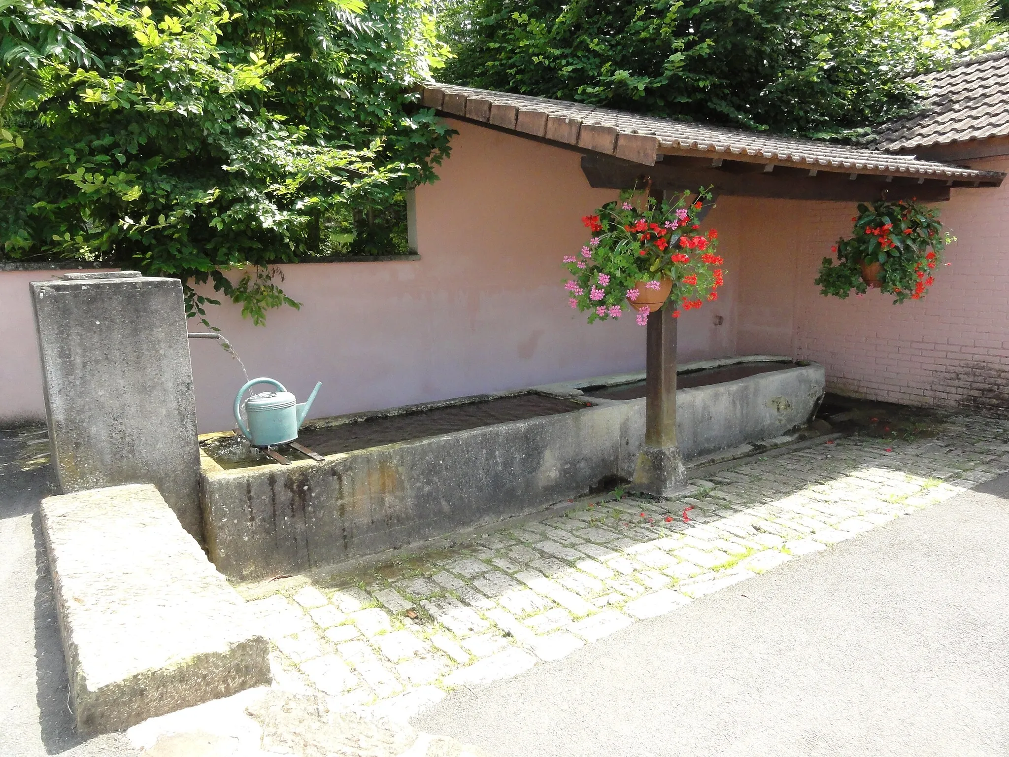 Photo showing: Veney (M-et-M) lavoir