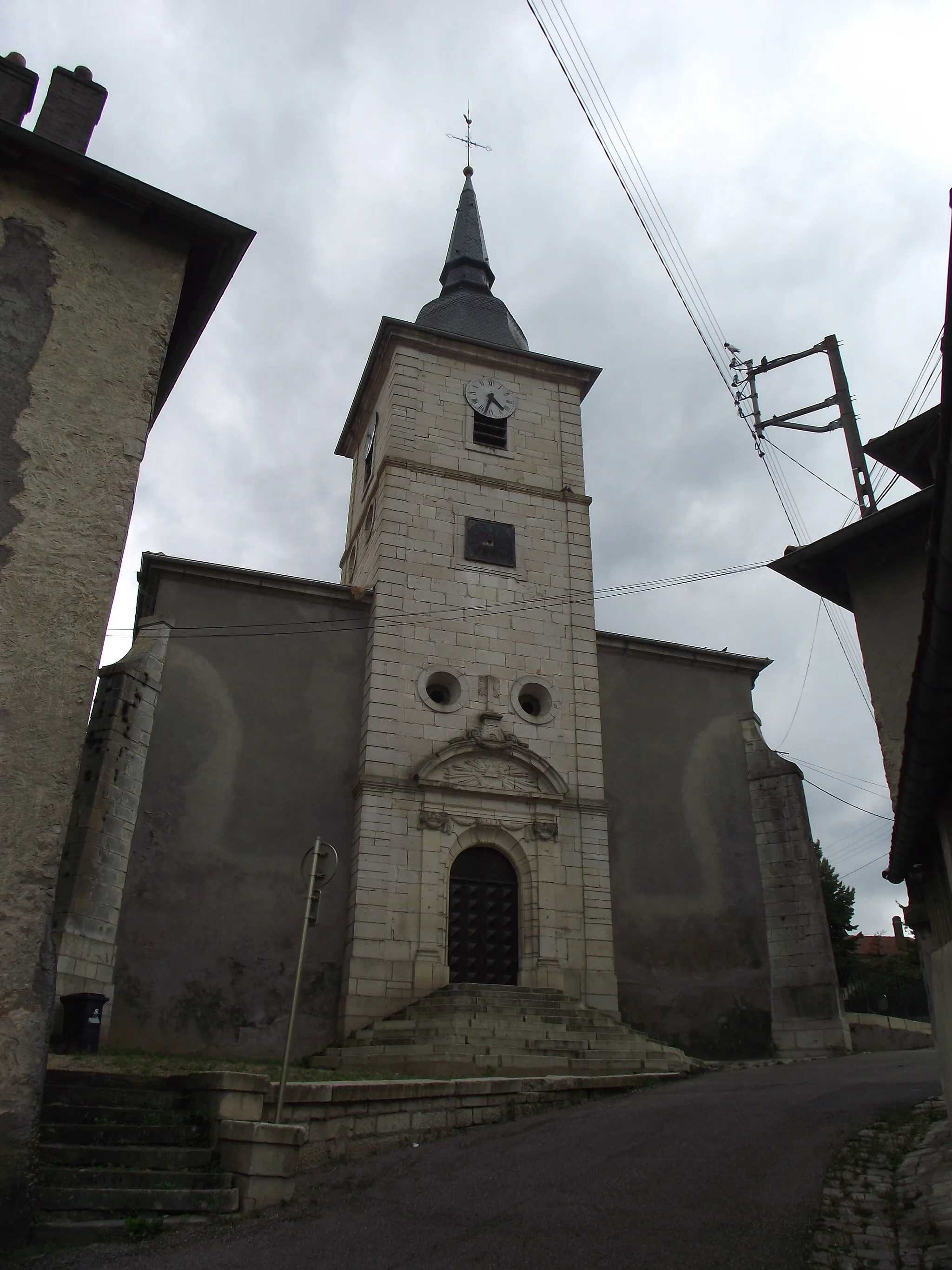 Photo showing: Église paroissiale de Tous-les-Saints à Viterne vue du porche