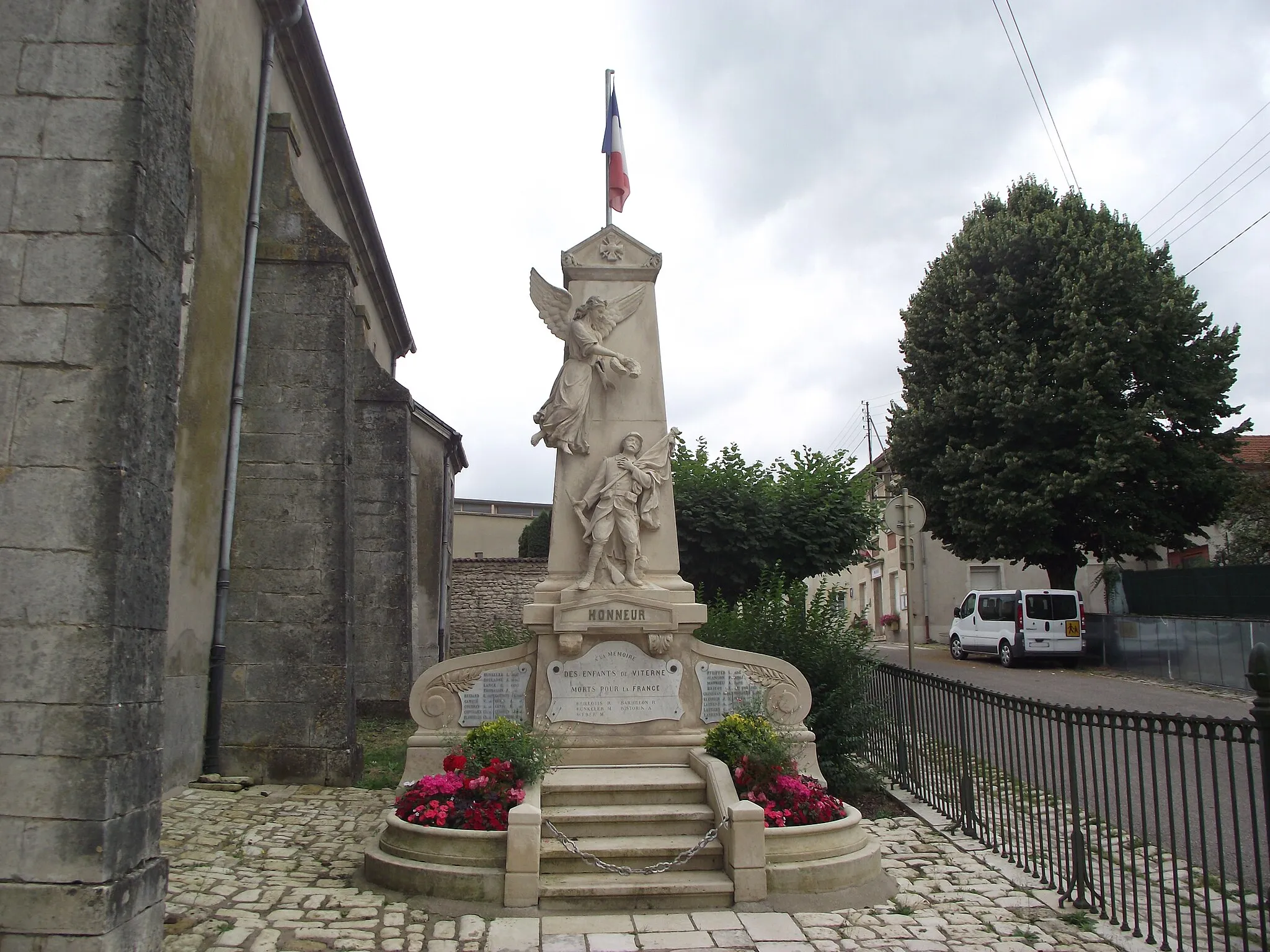 Photo showing: Monument aux morts de Viterne