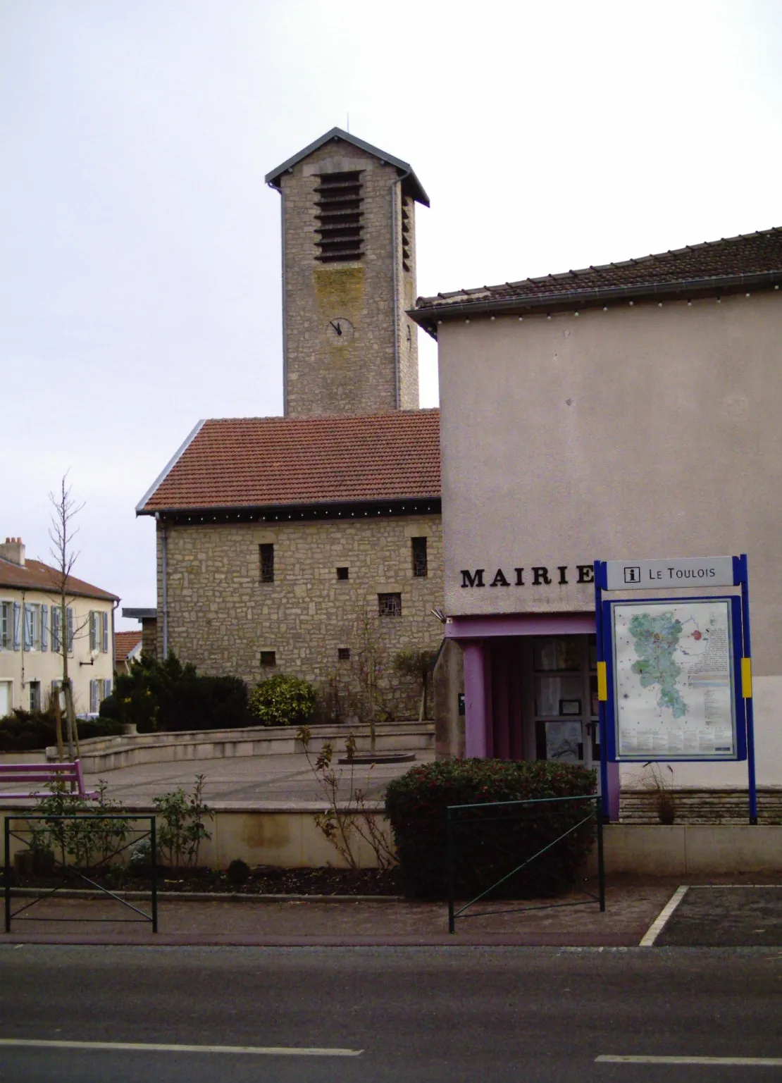 Photo showing: Mairie et église de Villey-le-Sec