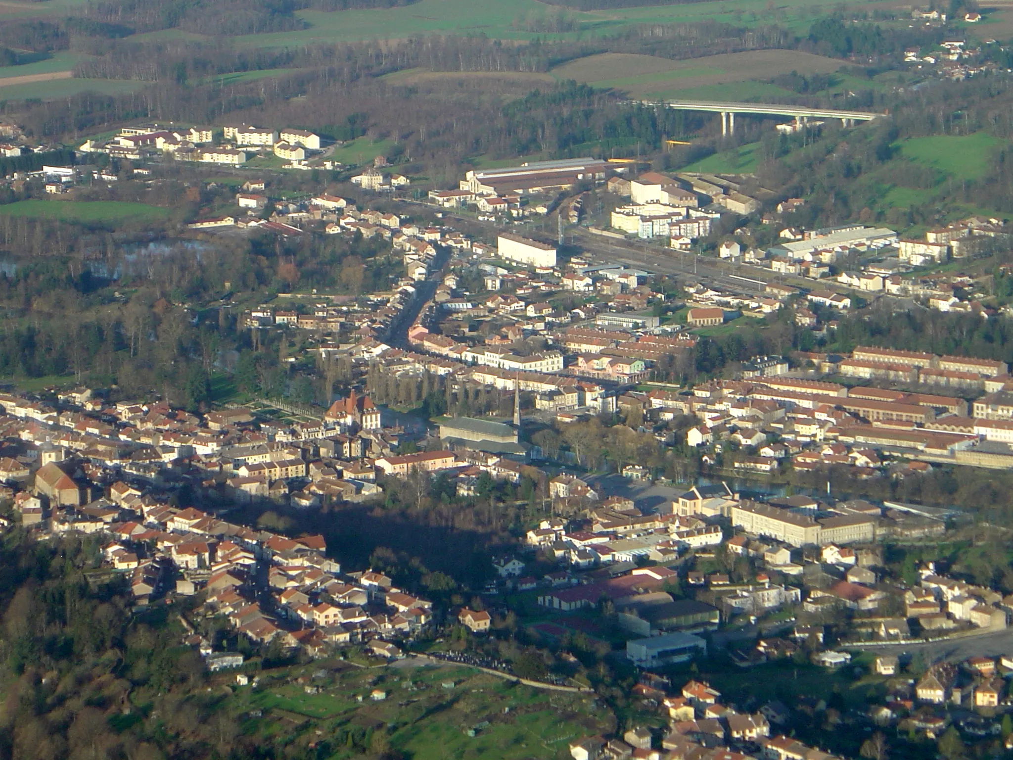 Photo showing: Vue aérienne de Baccarat (France) réalisée le 14 janvier 2007 par Sébastien Beaujard.