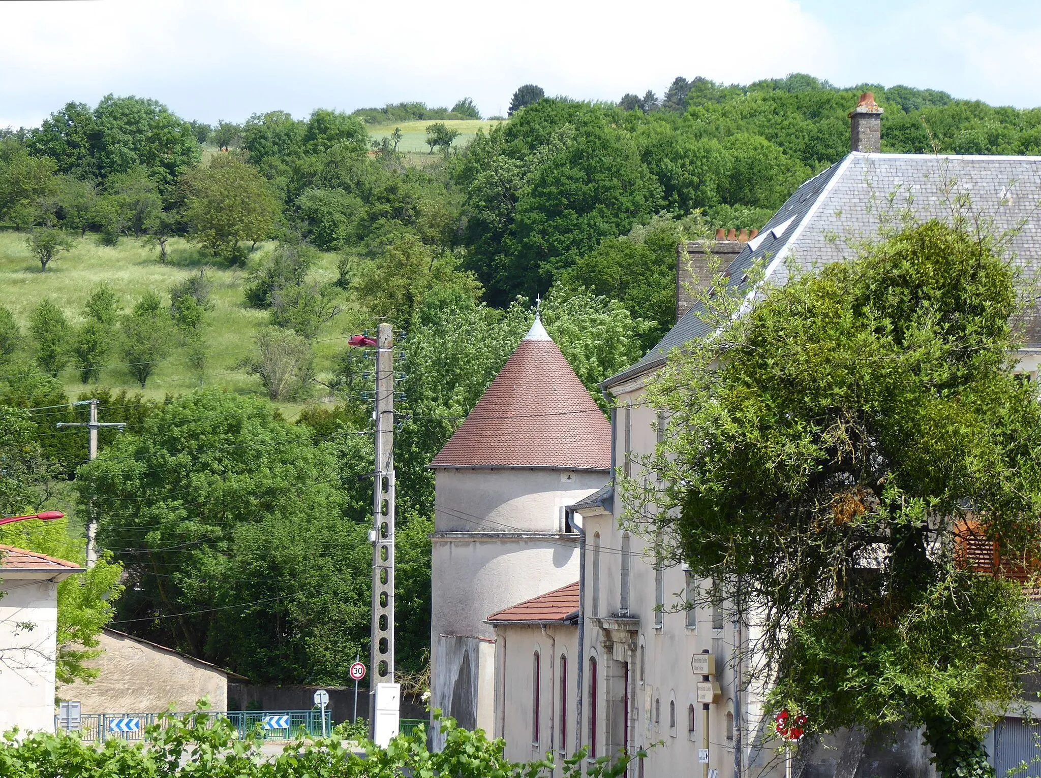 Photo showing: Tour médiévale à Faulx en Meurthe-et-Moselle (France).