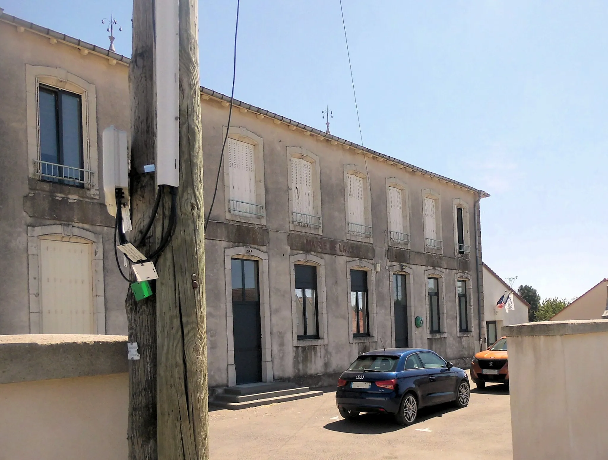 Photo showing: La mairie de Lalœuf