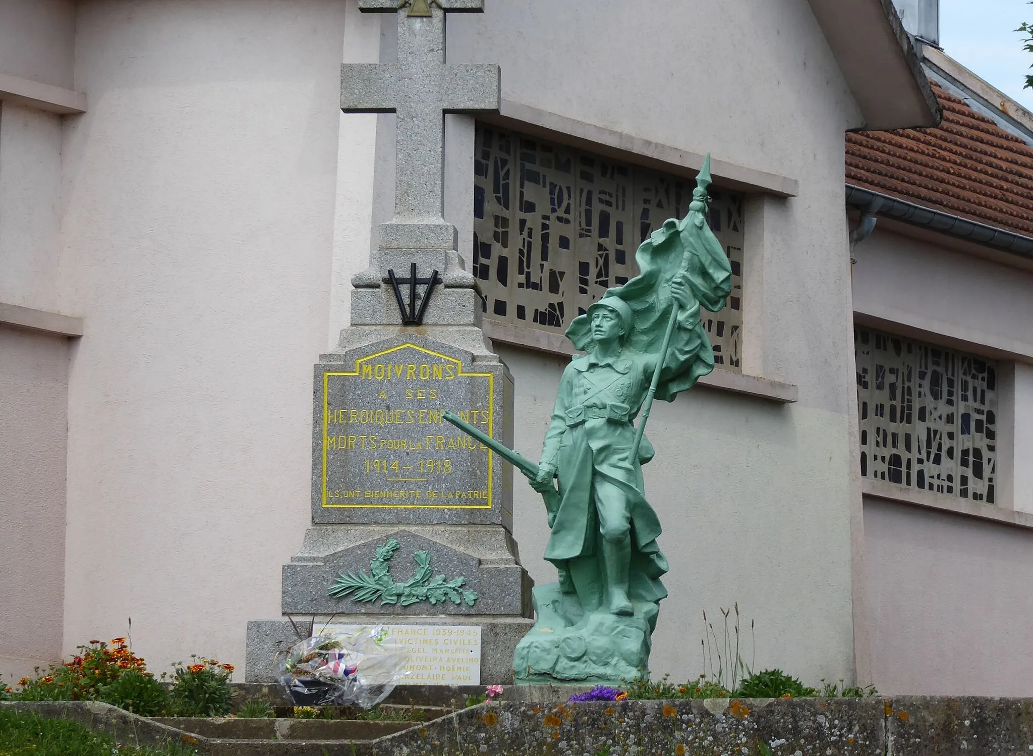 Photo showing: Monument aux morts de Moivrons en Meurthe-et-Moselle (France).