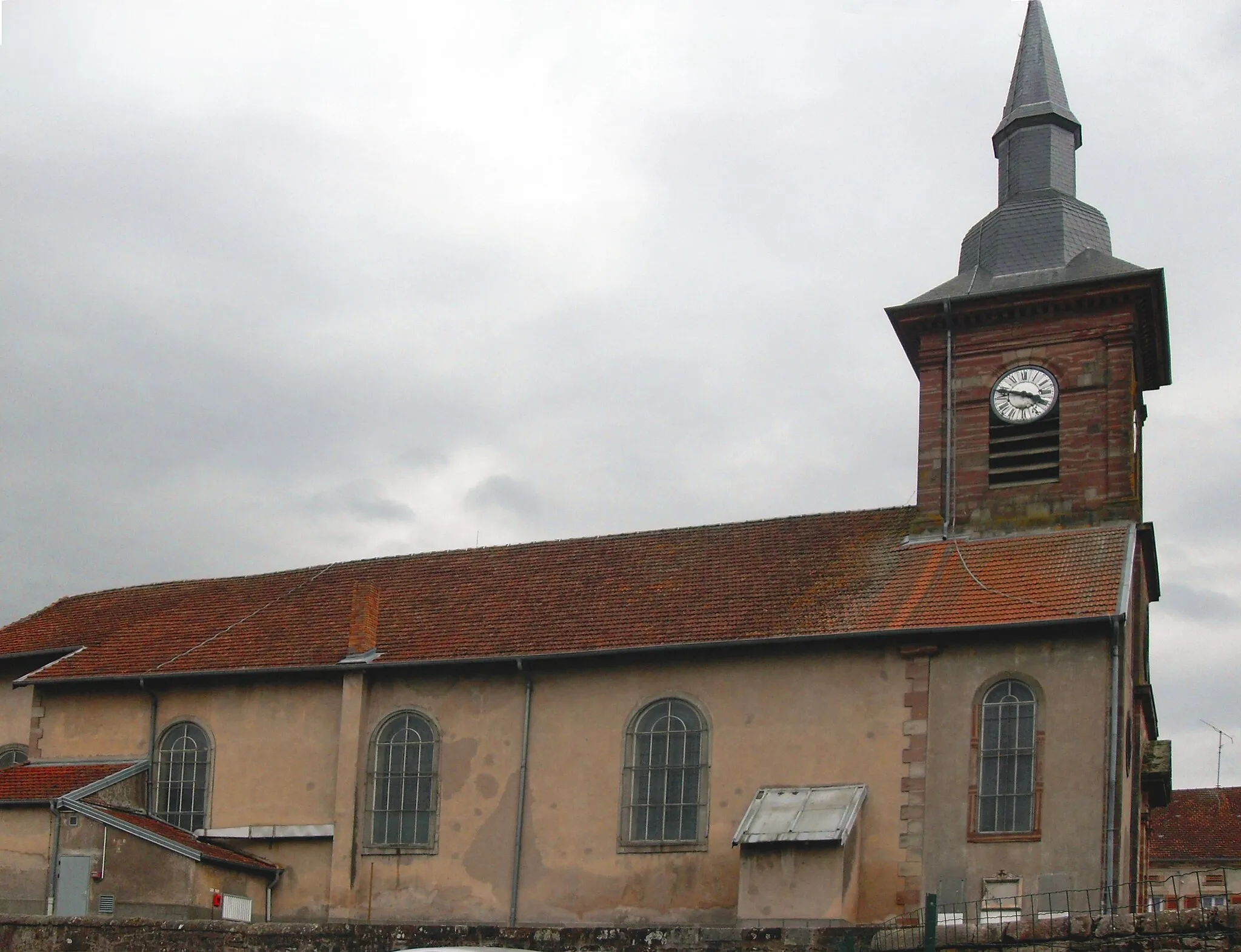 Photo showing: L'église Saint-Pierre-aux-Liens de Pexonne, côté nord-puest