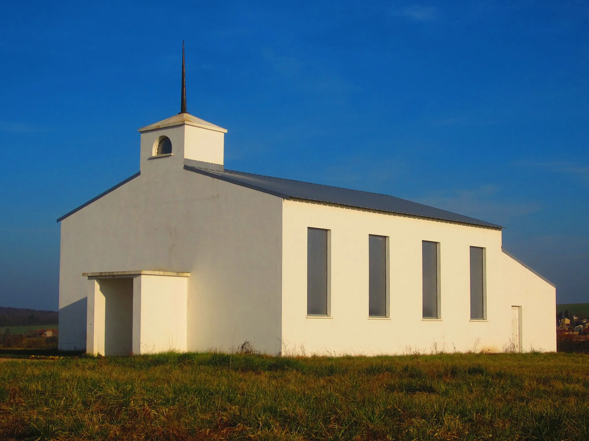 Photo showing: St Julien Gorze Chambley chapelle base