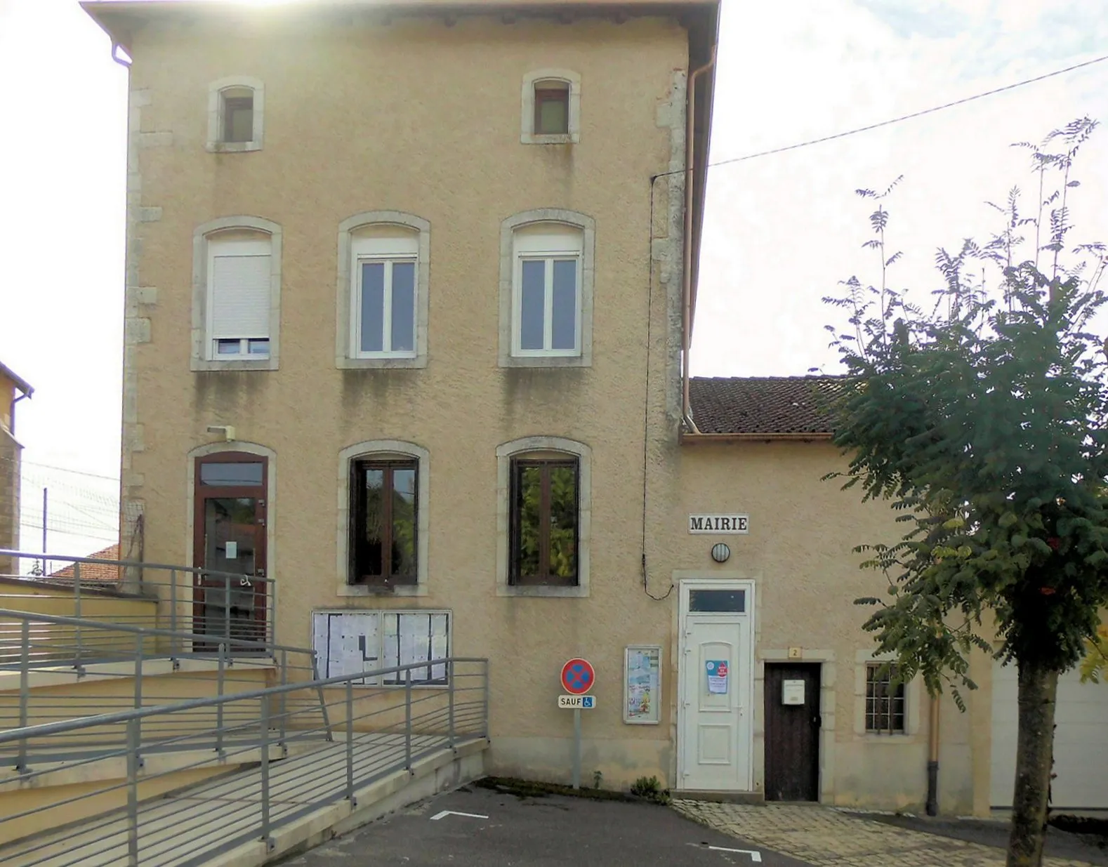 Photo showing: La mairie de Saulxerotte