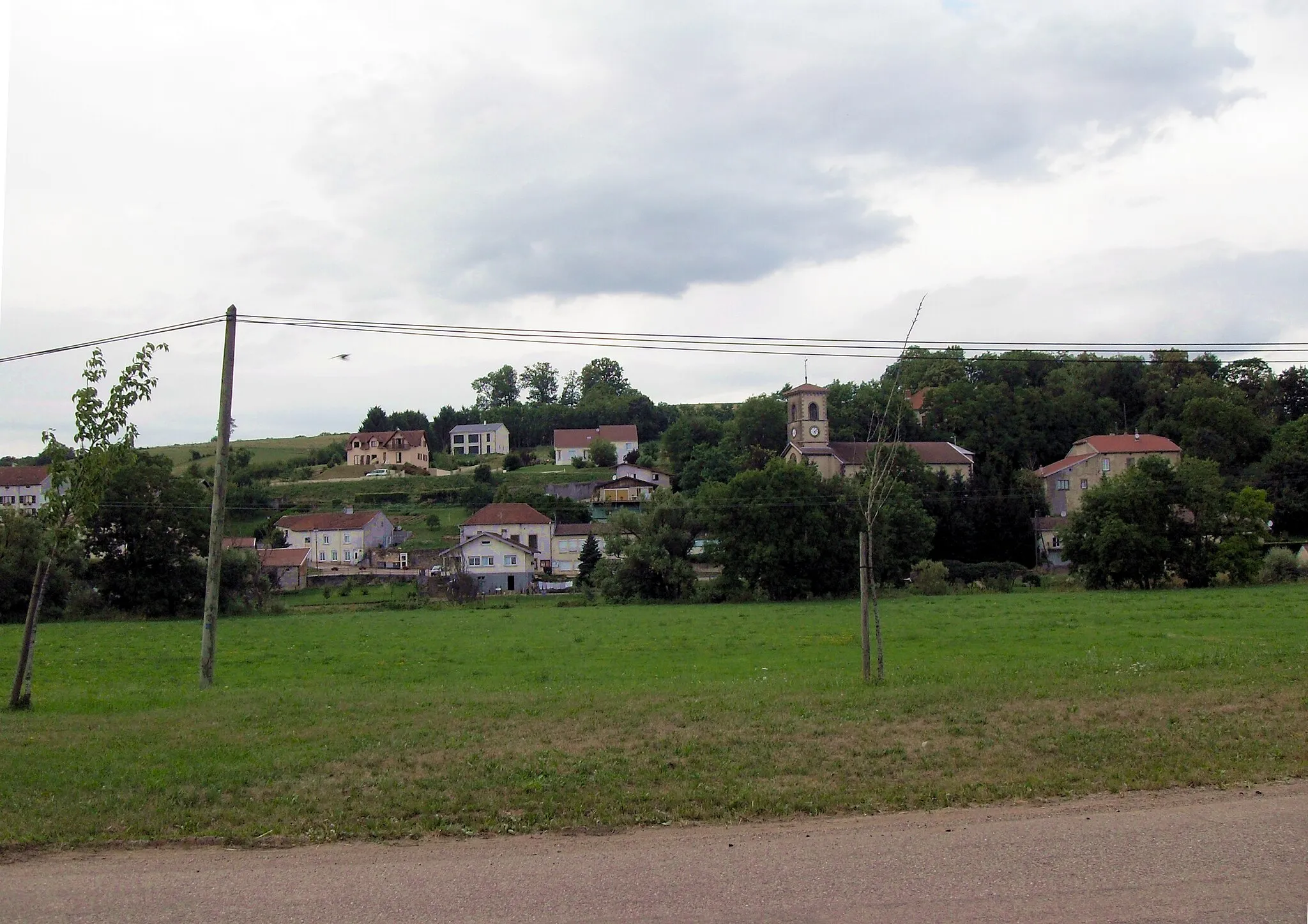 Photo showing: Vue sur le Madon à Ambacourt