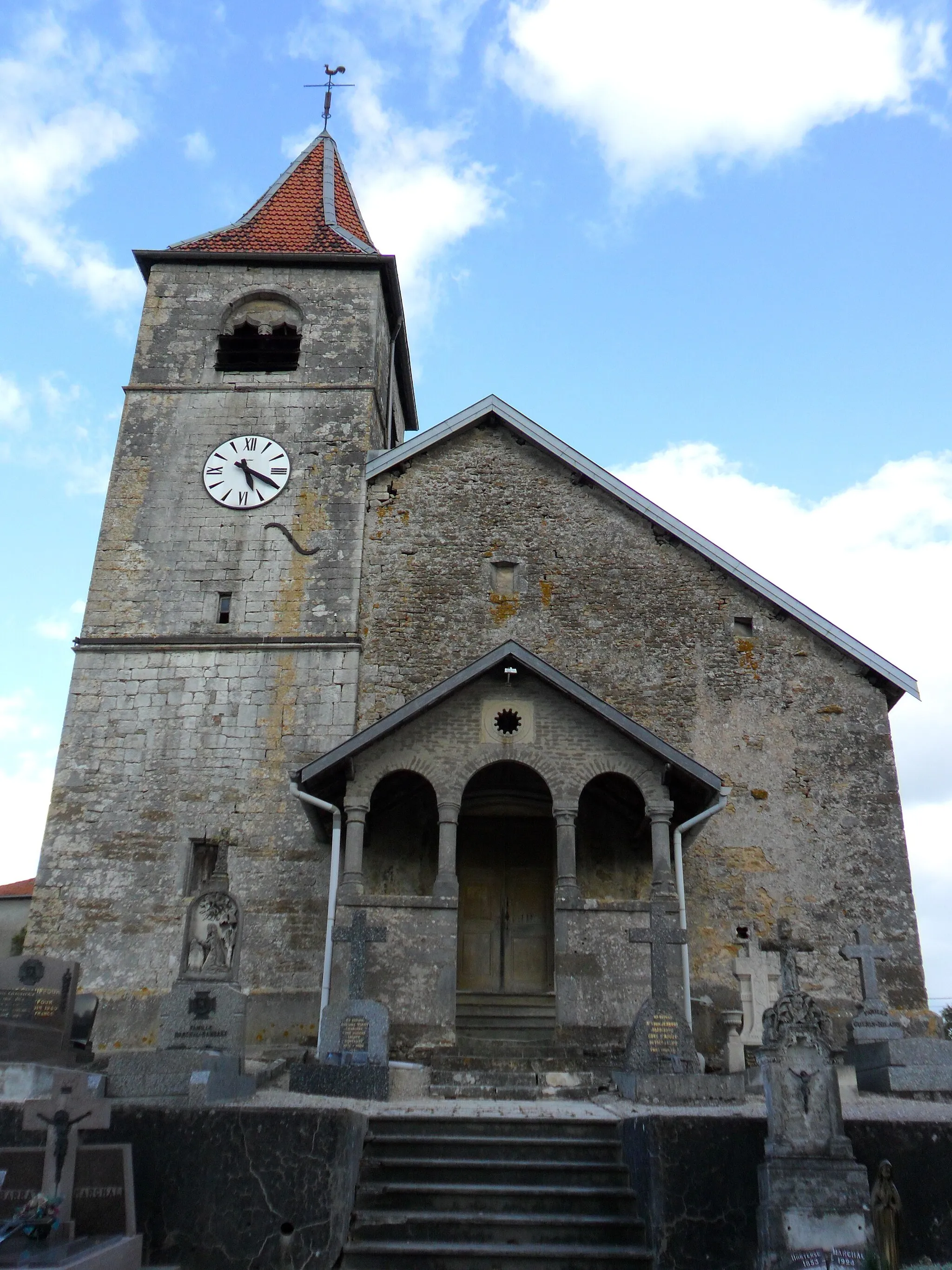 Photo showing: This building is inscrit au titre des monuments historiques de la France. It is indexed in the base Mérimée, a database of architectural heritage maintained by the French Ministry of Culture, under the reference PA00107080 .