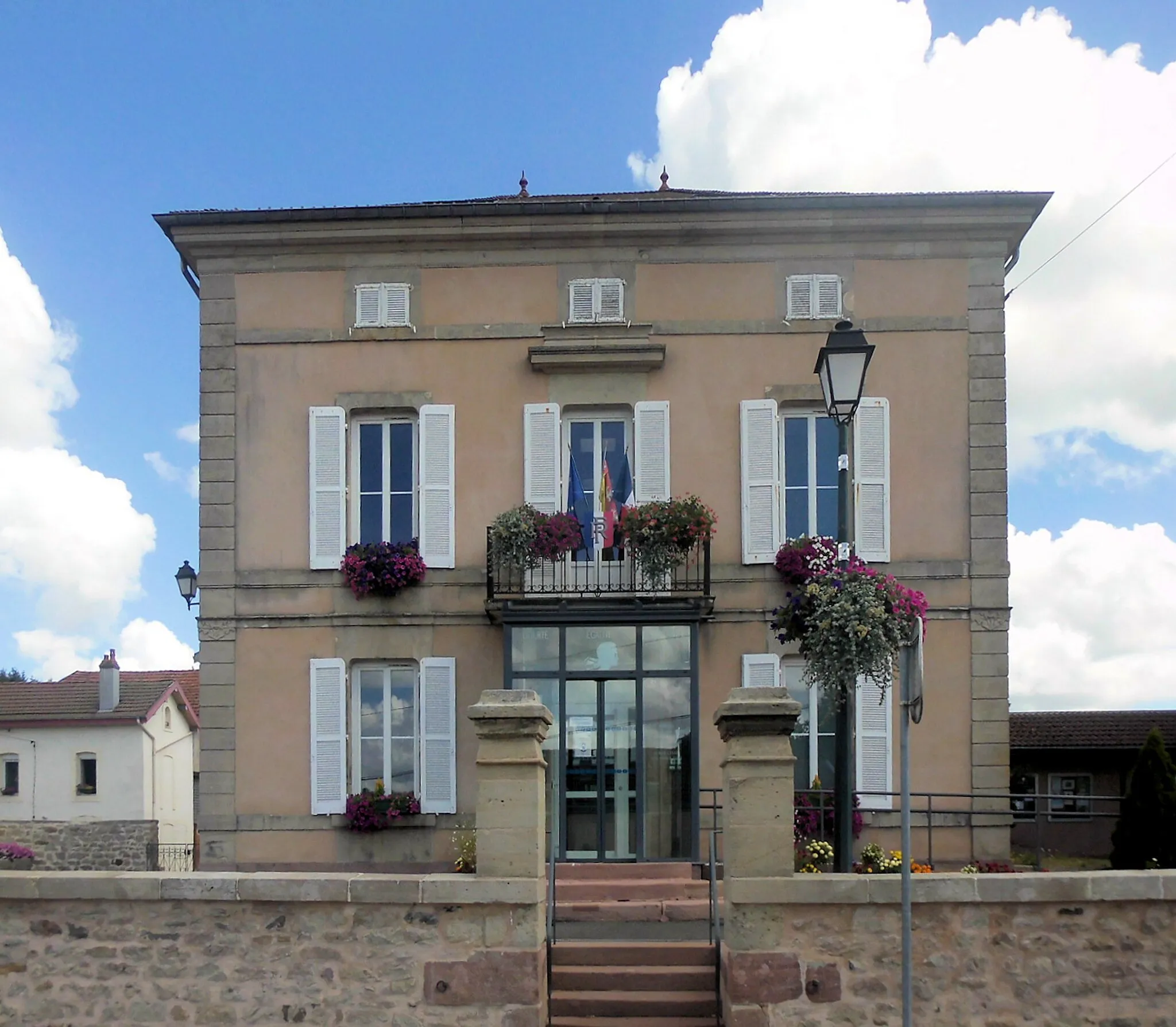 Photo showing: La mairie d'Archettes