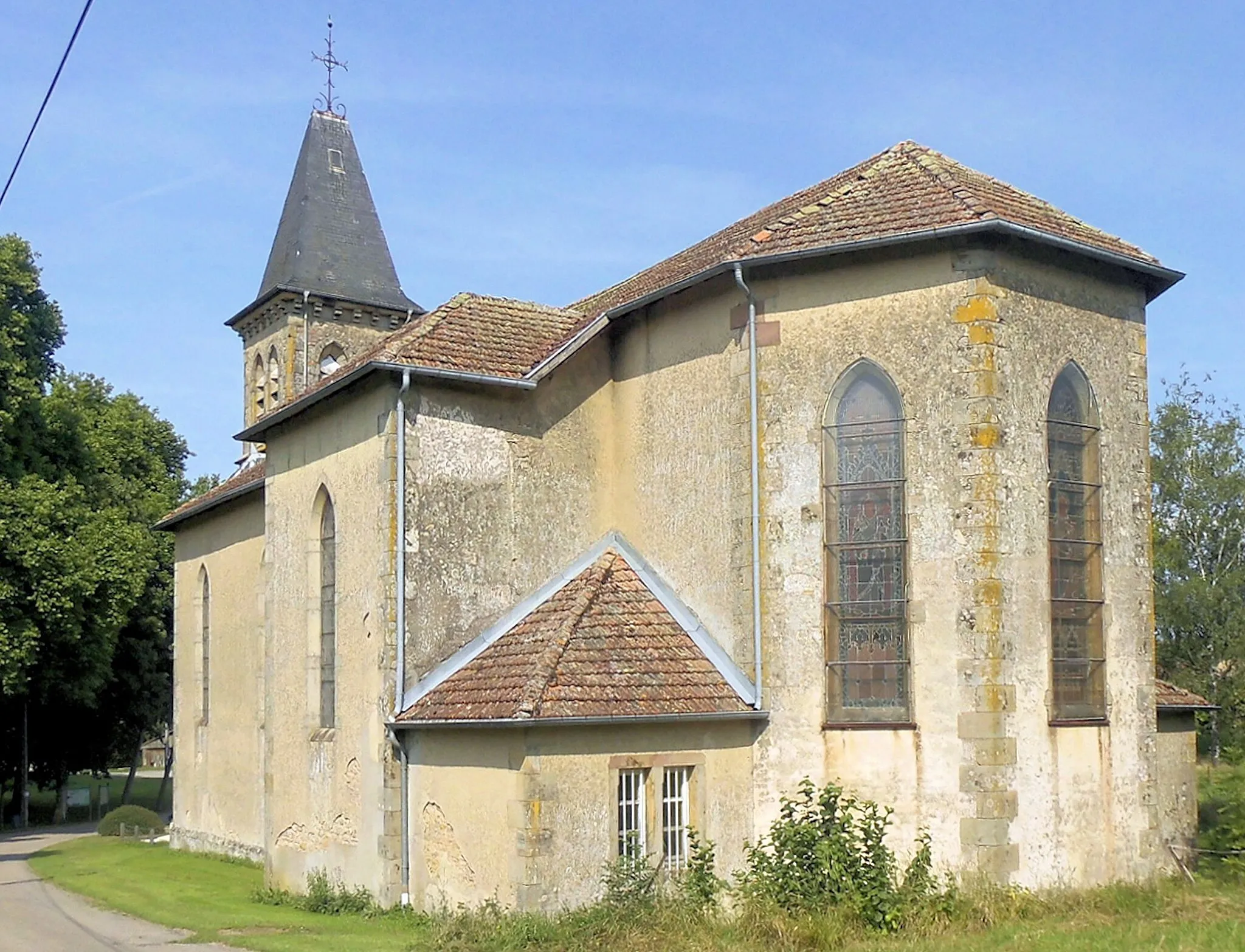 Photo showing: L'église Saint-Michel de Bainville-aux-Saules, côré sud-ouest