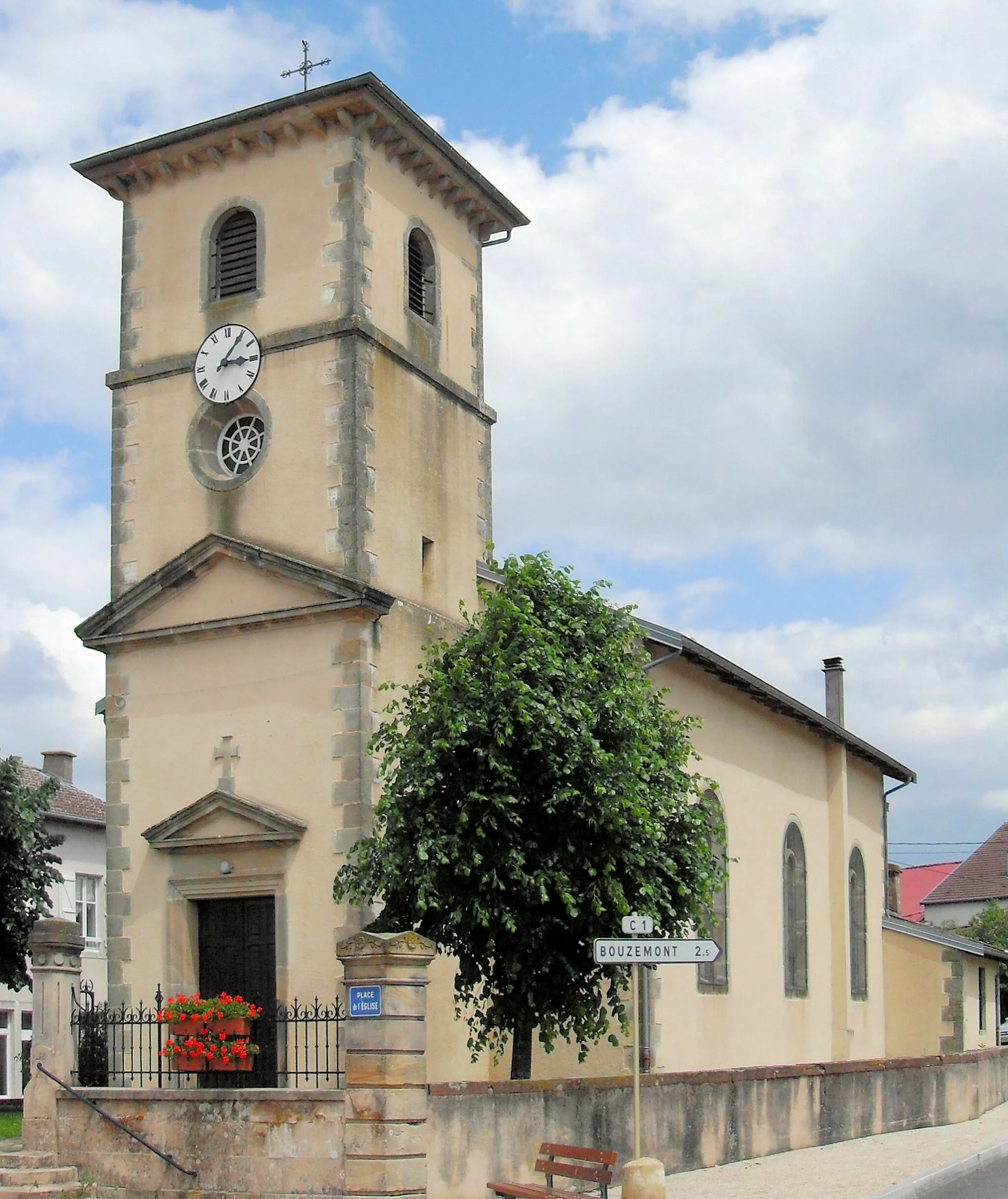 Photo showing: L'église Saint-Pierre-Fourier à Bazegney
