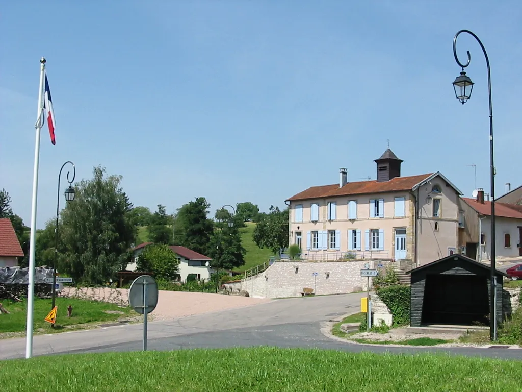 Photo showing: Bazien, commune des Vosges ; la mairie.