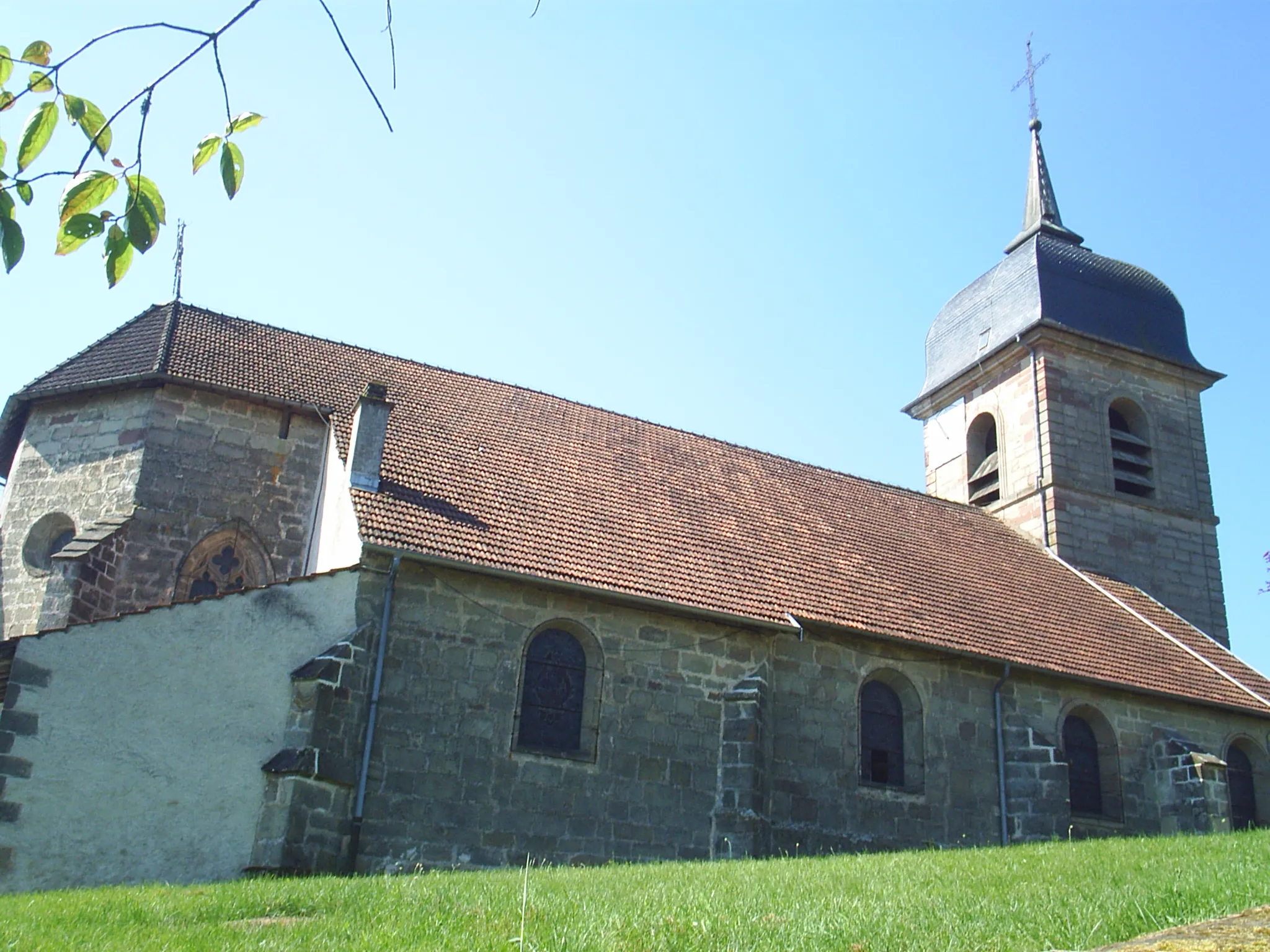 Photo showing: Eglise paroissiale Saint-Pierre-aux-Liens vue du Nord