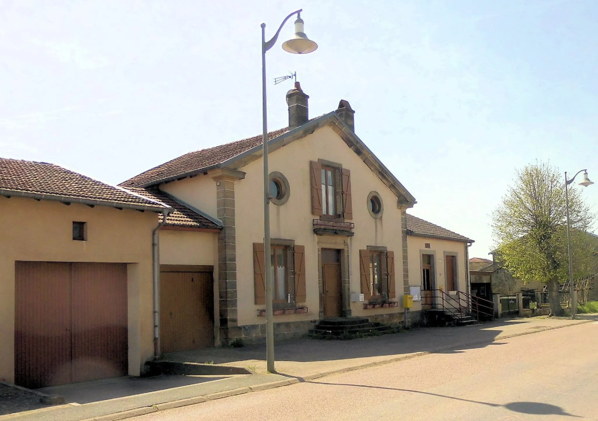 Photo showing: La mairie de Biécourt