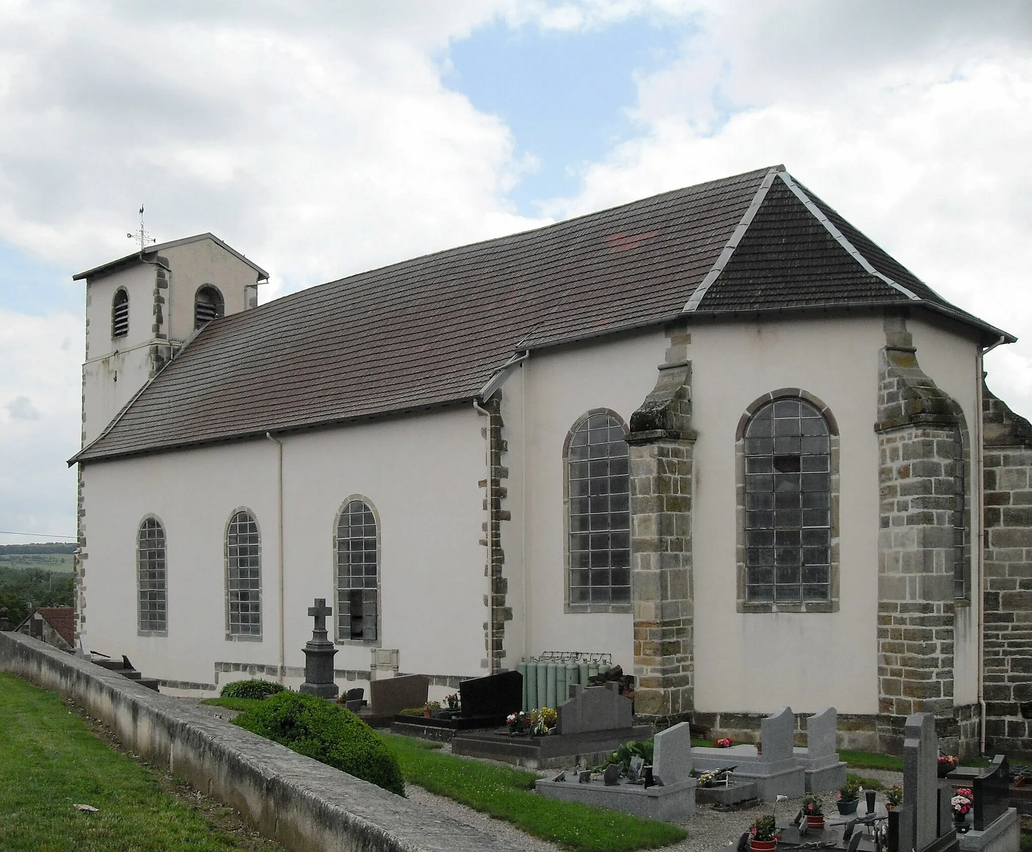 Photo showing: L'église Saint-Pierre de Derbamont, côté nord
