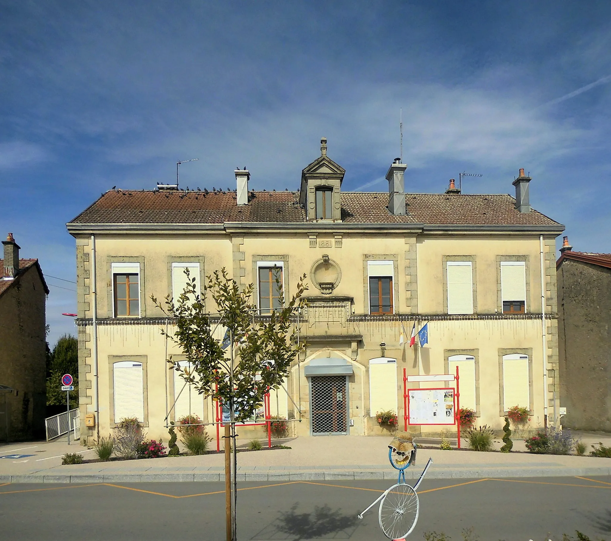 Photo showing: La mairie de Darnieulles