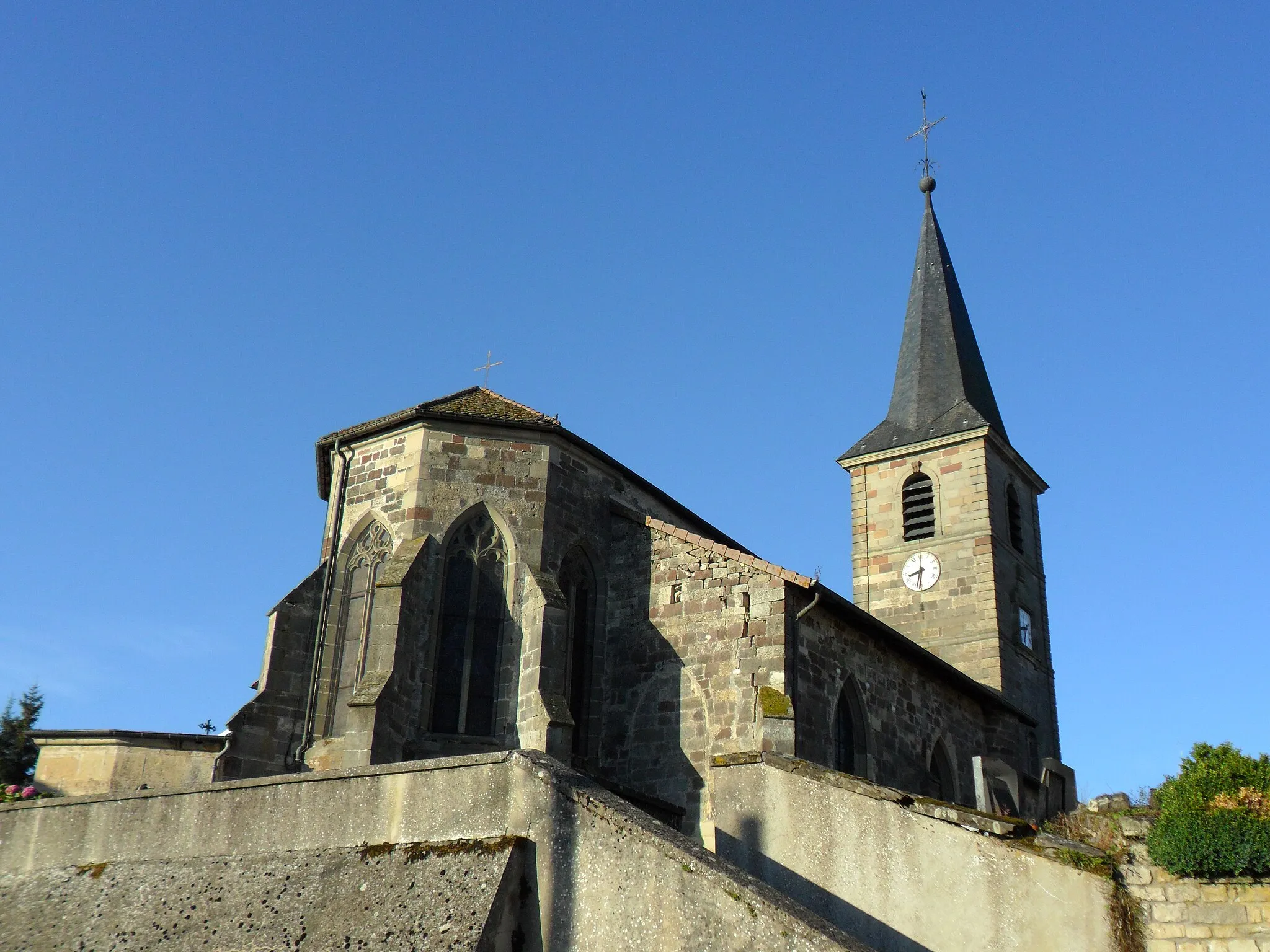 Photo showing: This building is classé au titre des monuments historiques de la France. It is indexed in the base Mérimée, a database of architectural heritage maintained by the French Ministry of Culture, under the reference PA00107129 .