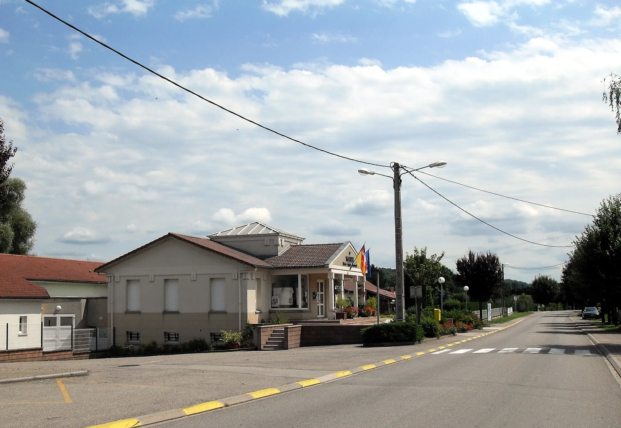 Photo showing: La mairie-école de Florémont