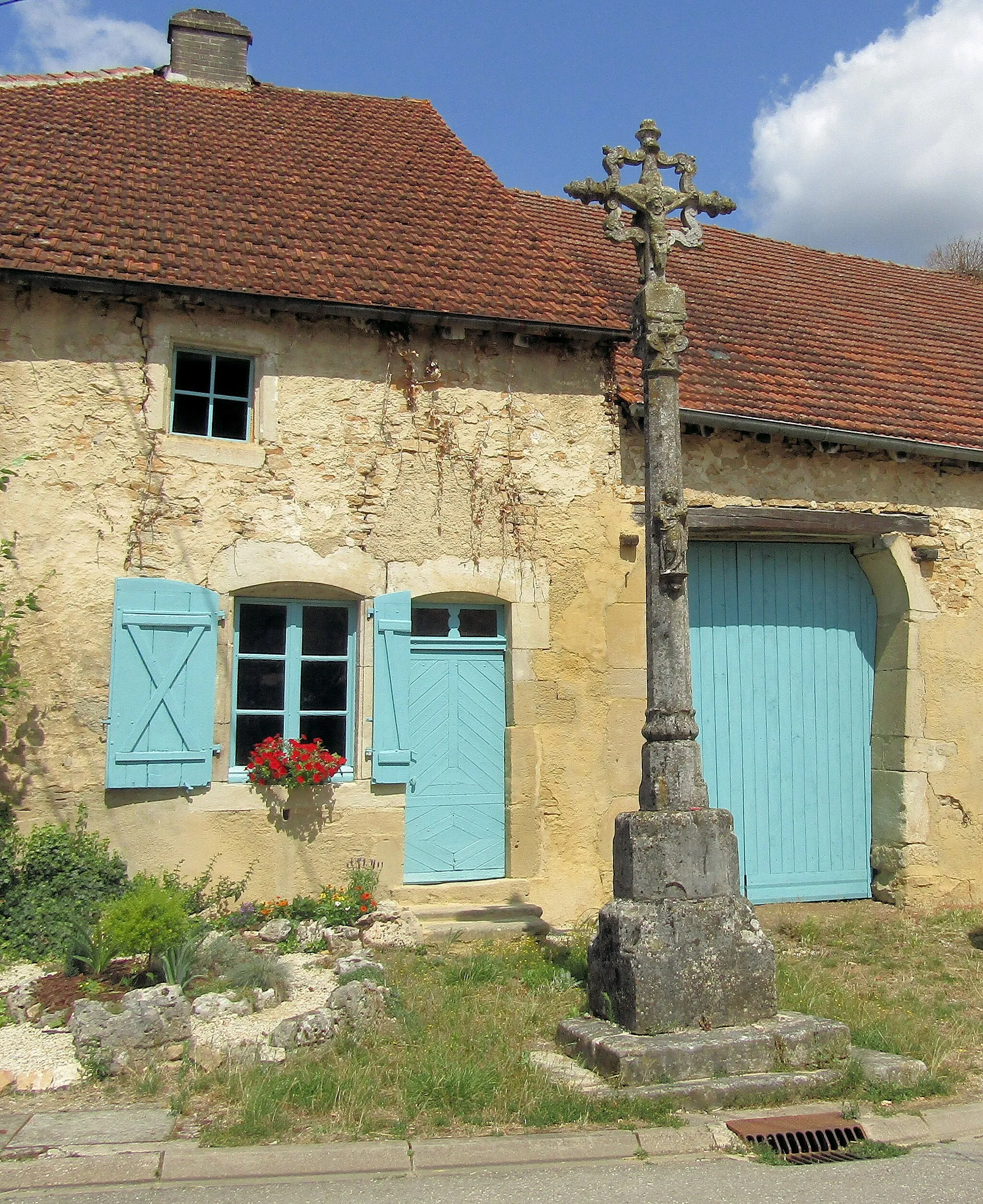 Photo showing: La croix monumentale de Fréville