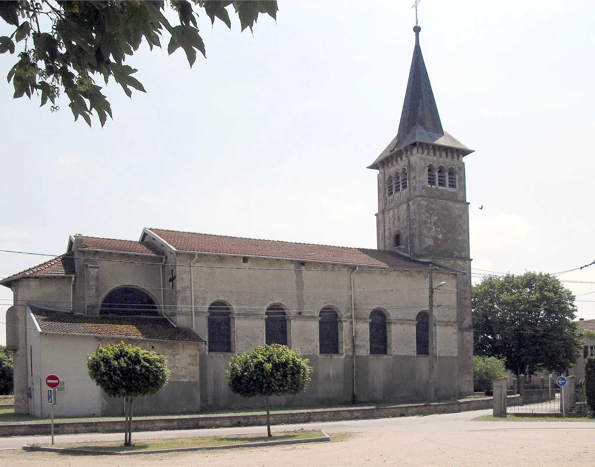 Photo showing: L'église Saint-Brice à Gironcourt-sur-Vraine, côté nord