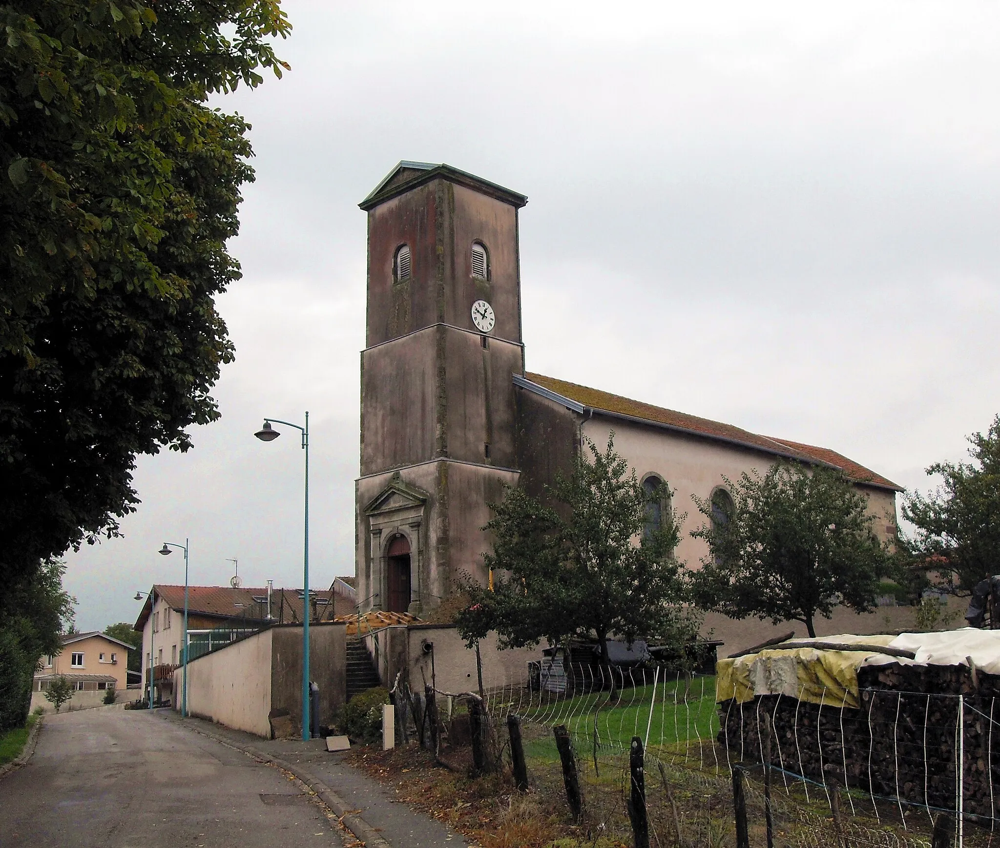 Photo showing: L'église Saint-Hilaire de Hagécourt, côté sud