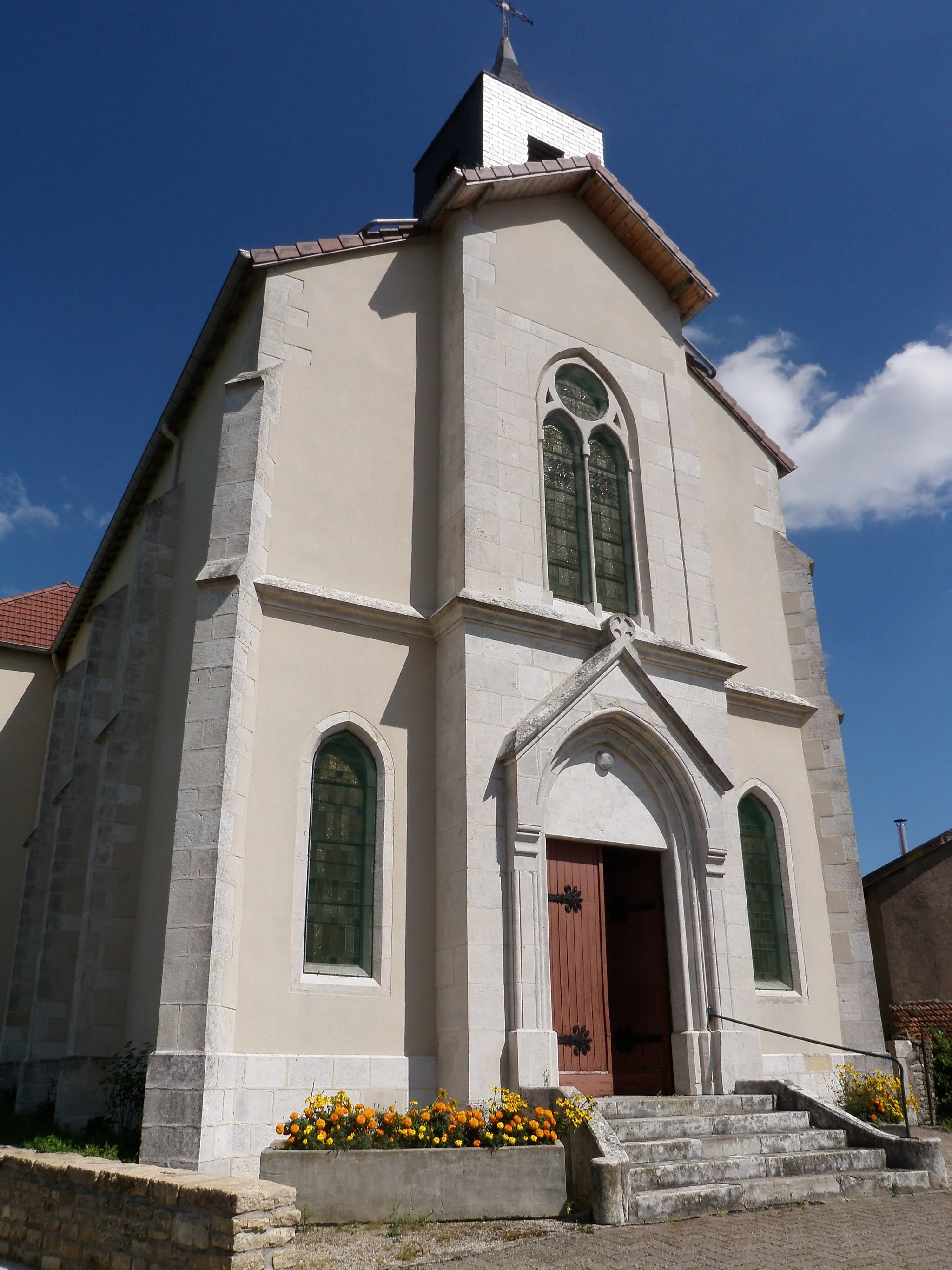 Photo showing: Façade sud de l'église Sainte-Gontrude