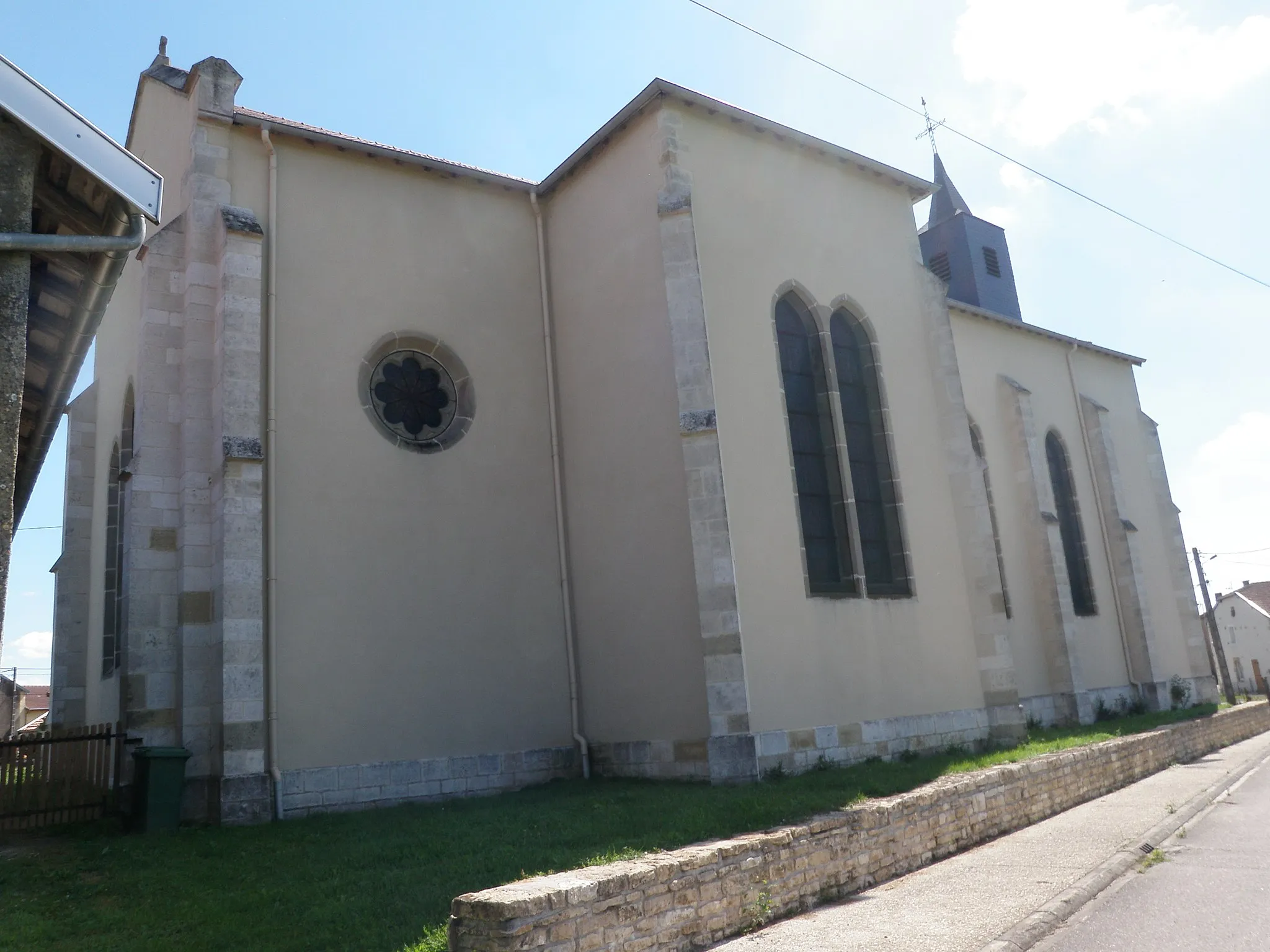 Photo showing: Façade ouest de l'église Sainte-Gontrude