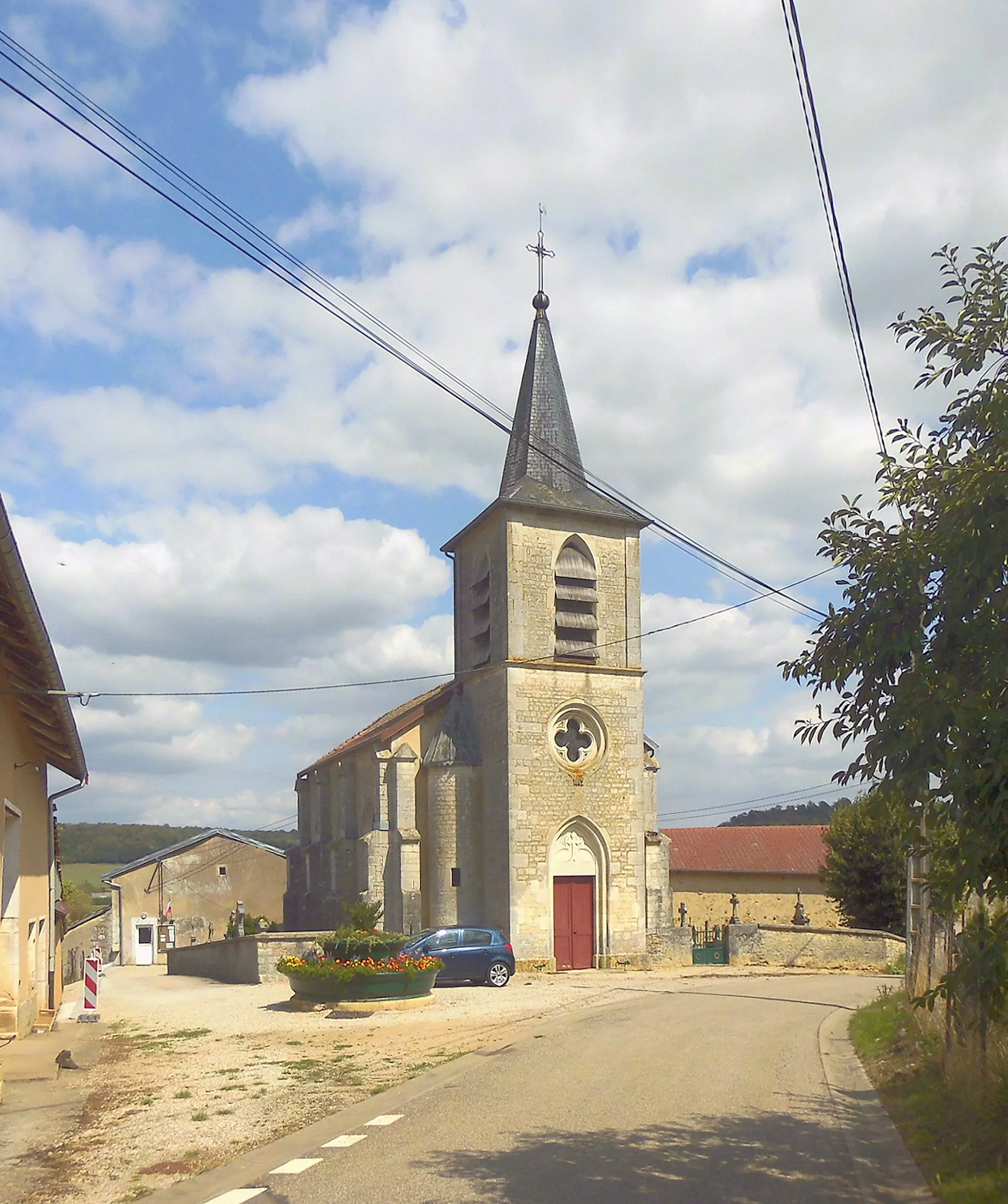 Photo showing: L'église Saint-Agnan de Houéville