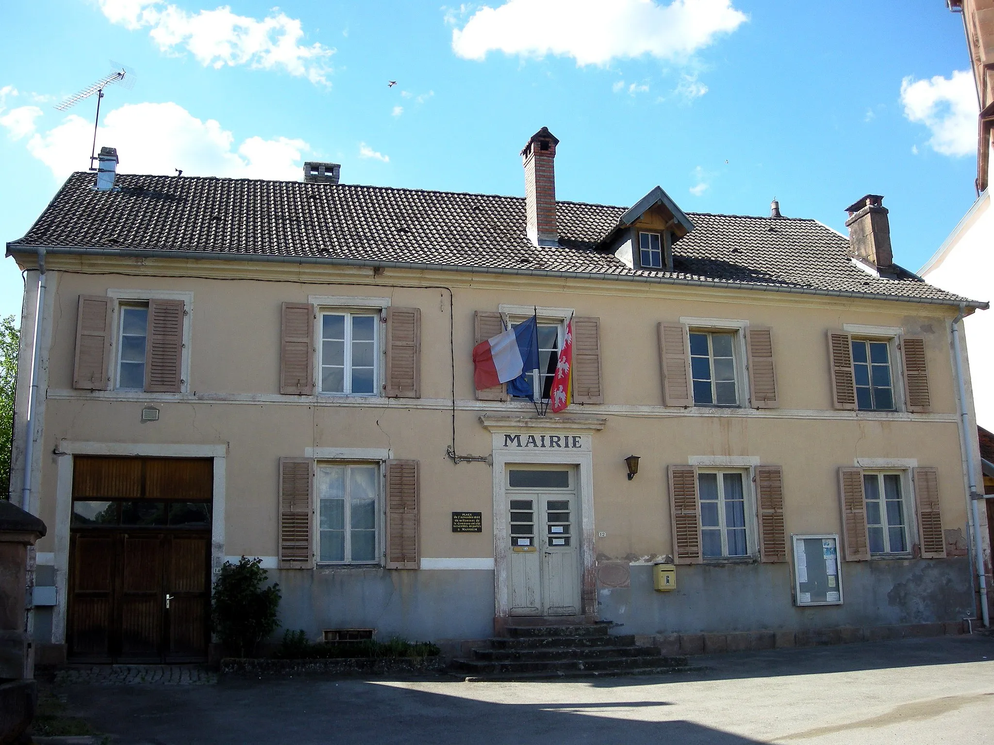 Photo showing: La mairie d'Hurbache (Vosges)