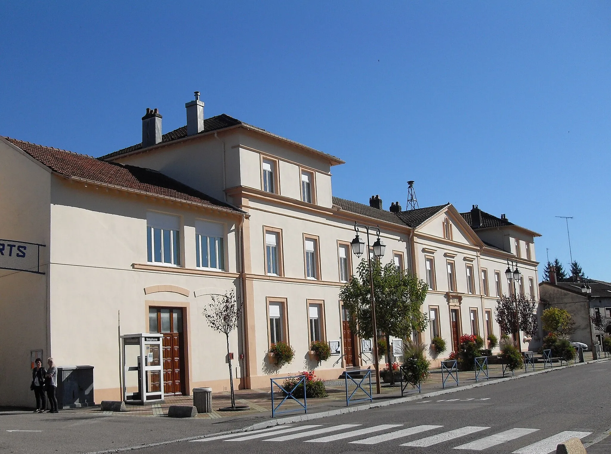 Photo showing: La mairie d'Igney
