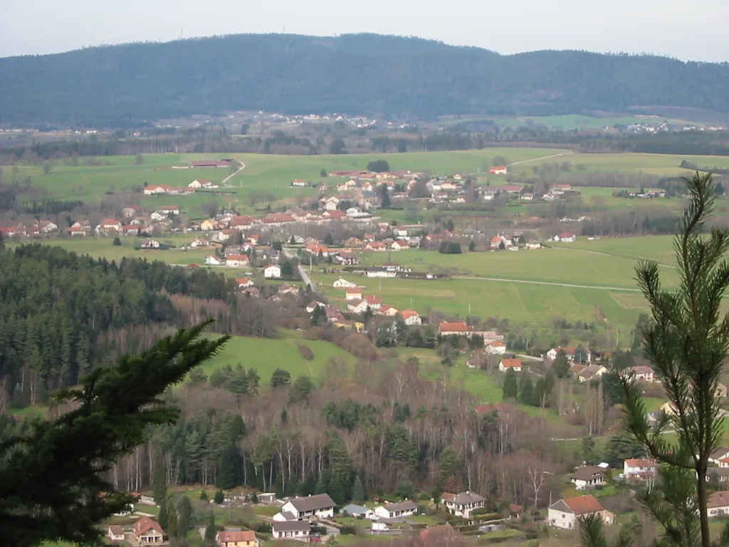 Photo showing: Nompatelize, commune des Vosges, vue de la roche du Chemont (576 m)