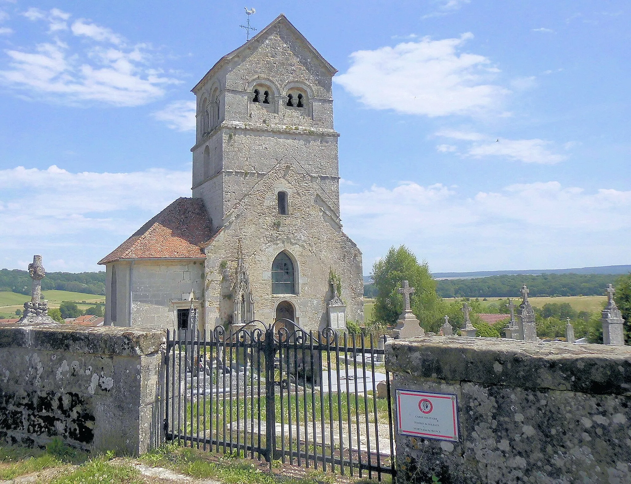 Photo showing: L'ancienne église Notre-Dame de Médonville (aujourd'hui chapelle du cimetière)