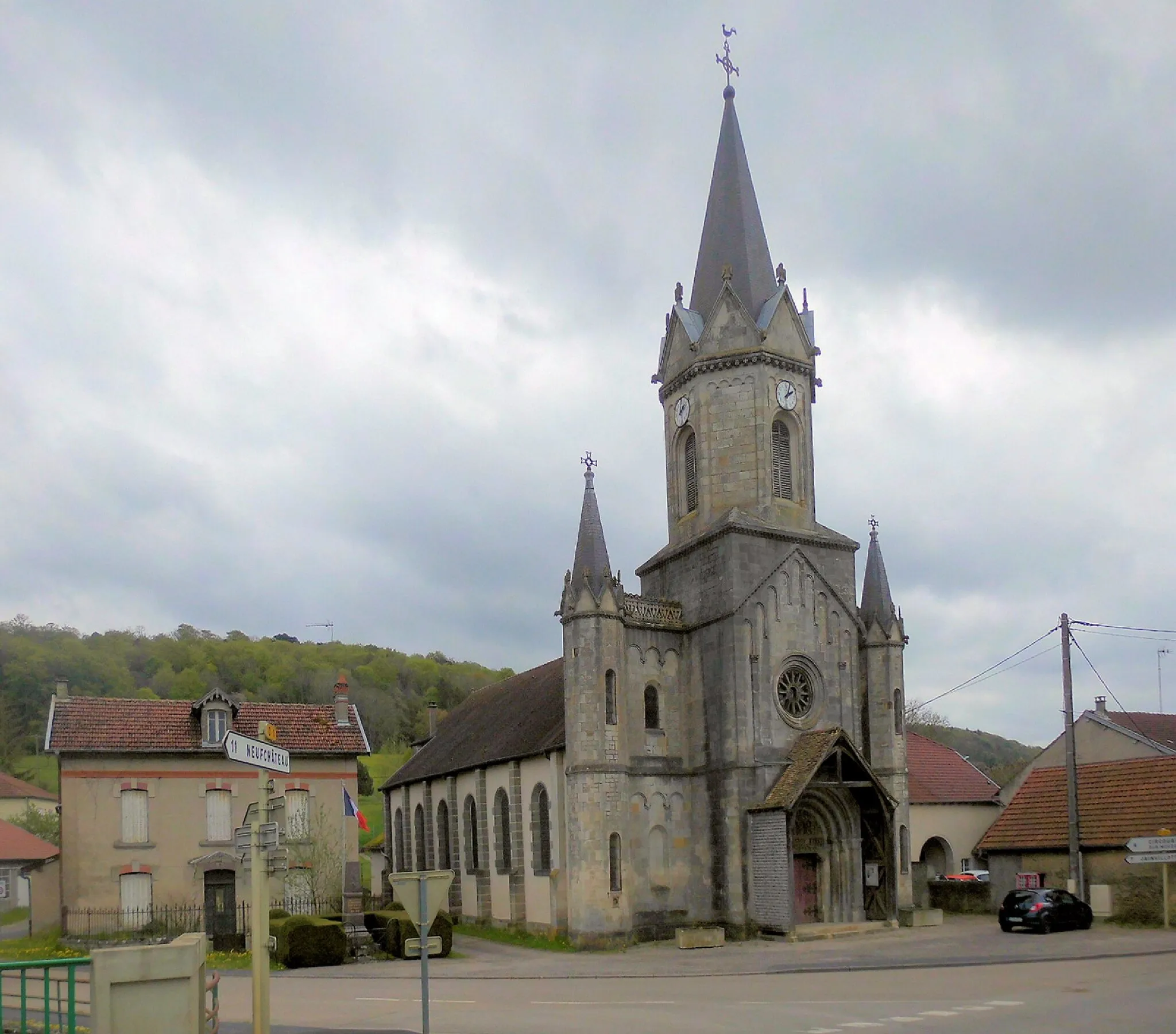 Photo showing: L'église Saint-Martin de Pompierre, côté nord-ouest