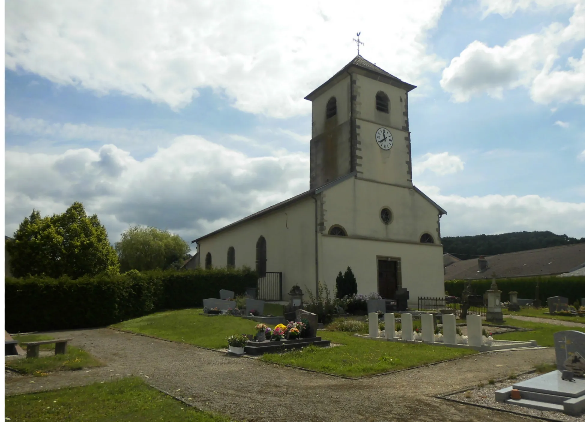 Photo showing: L'église Saint-Symphorien de They-sous-Montfort, côté nord-puest