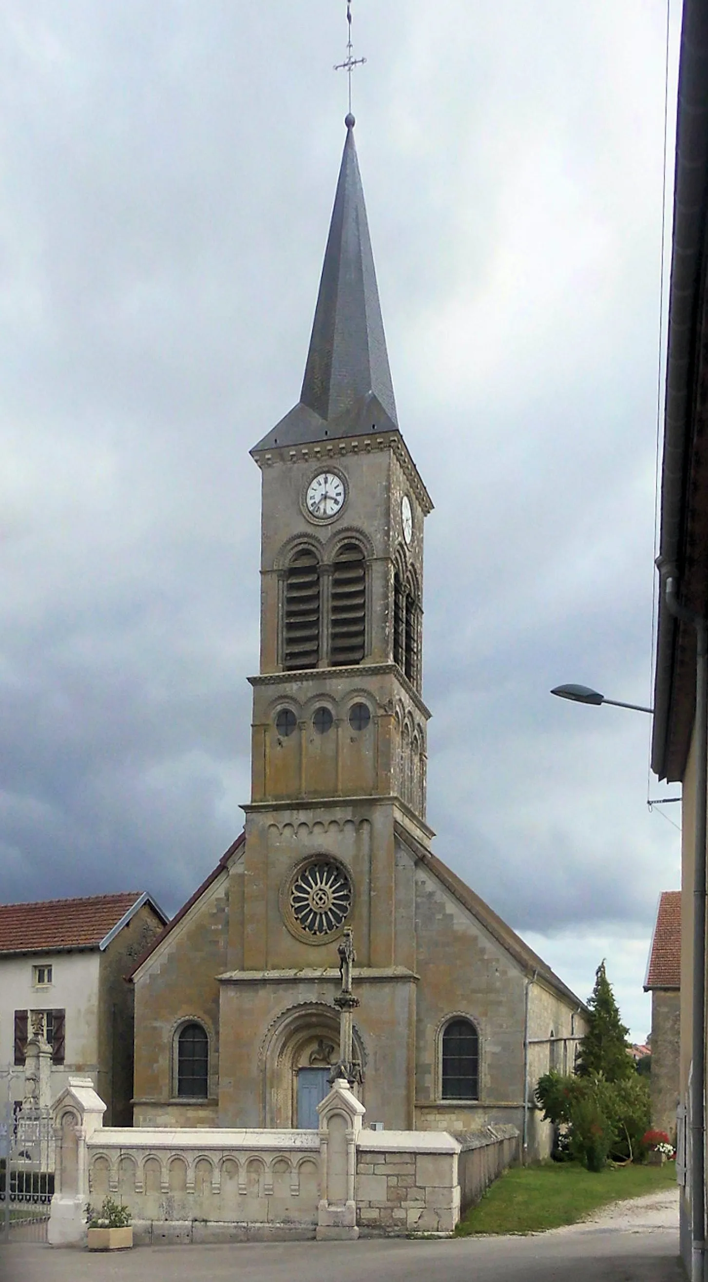 Photo showing: L'église Saint-Thiébault à Saint-Thiébault