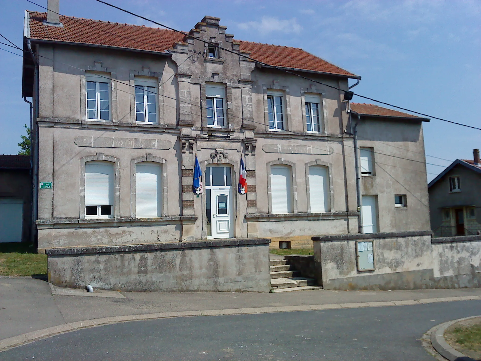 Photo showing: La mairie de Attilloncourt, commune du département de la Moselle et la région Lorraine.