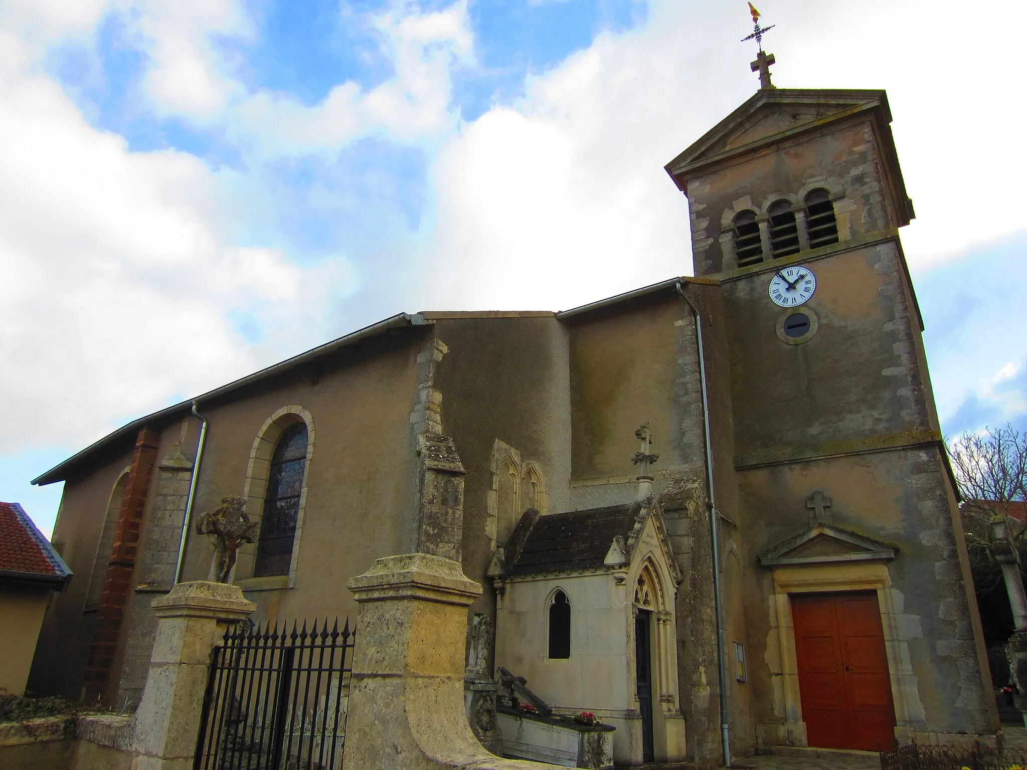 Photo showing: Bacourt church