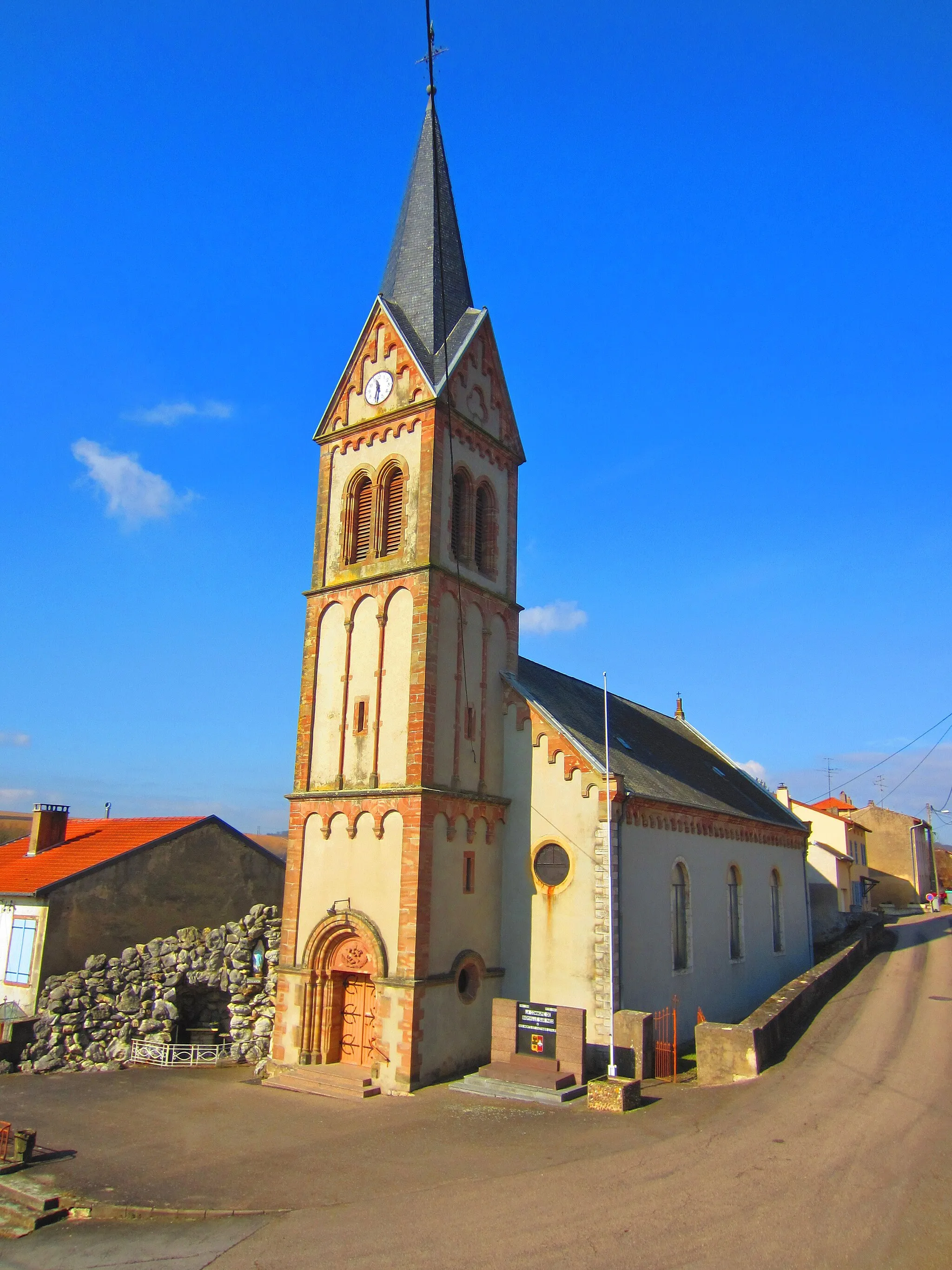 Photo showing: Bionville Nied church