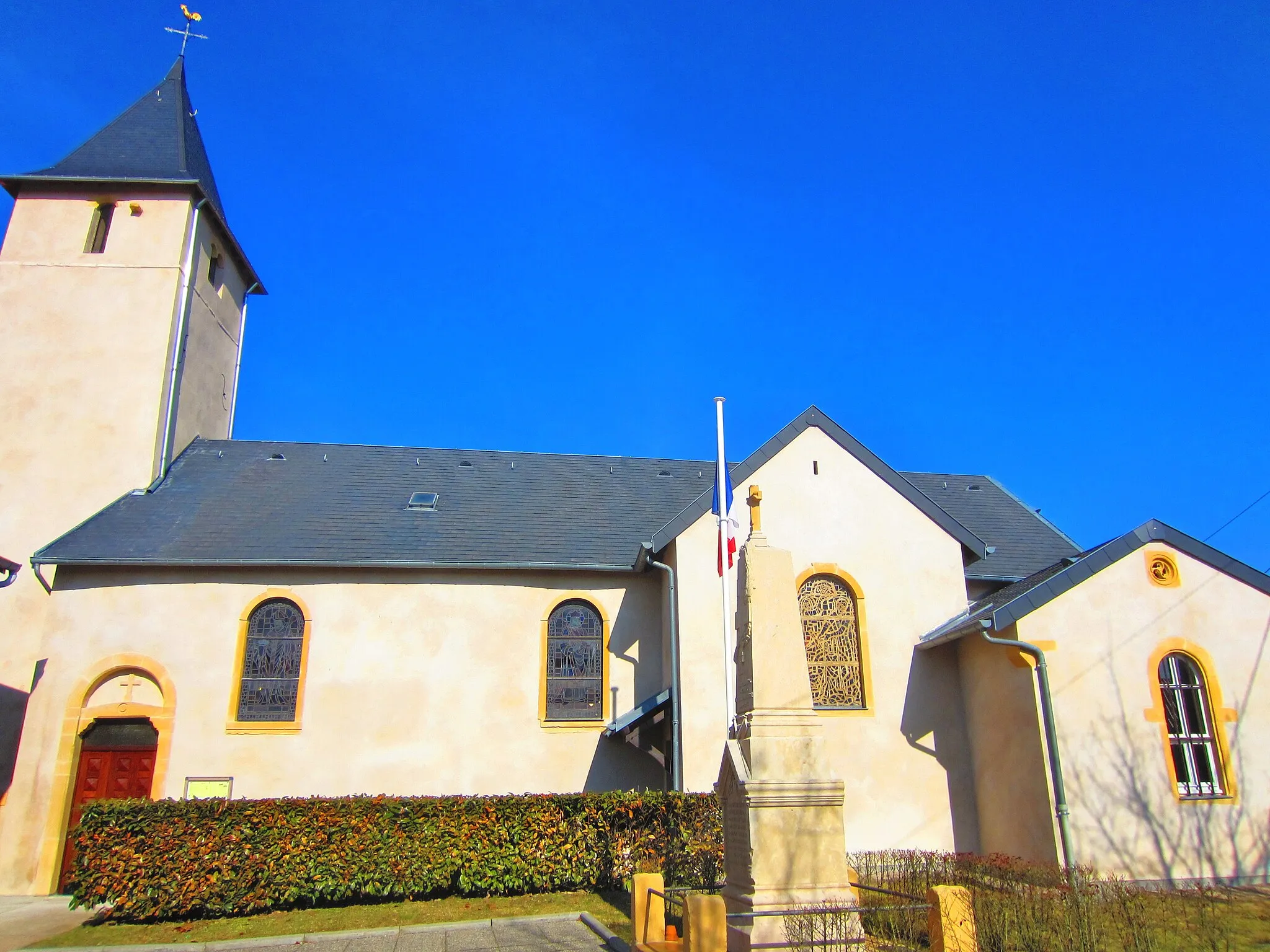 Photo showing: Chailly Ennery church