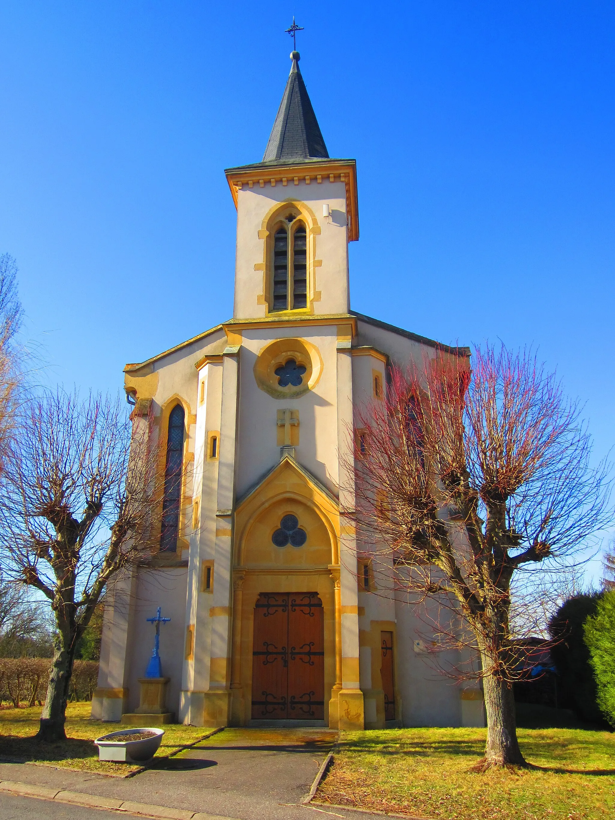 Photo showing: Vremy chapel