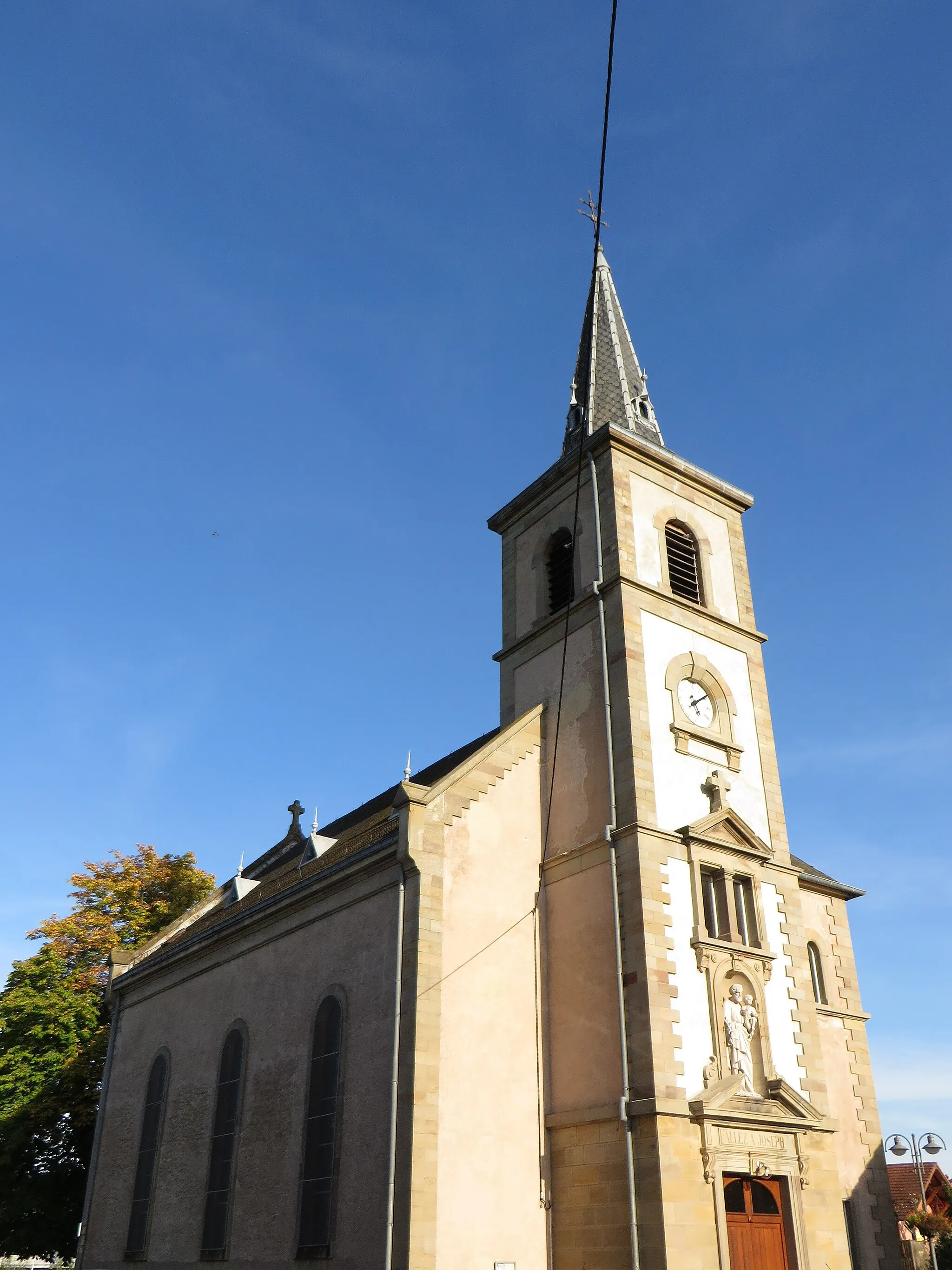 Photo showing: Hermelange eglise