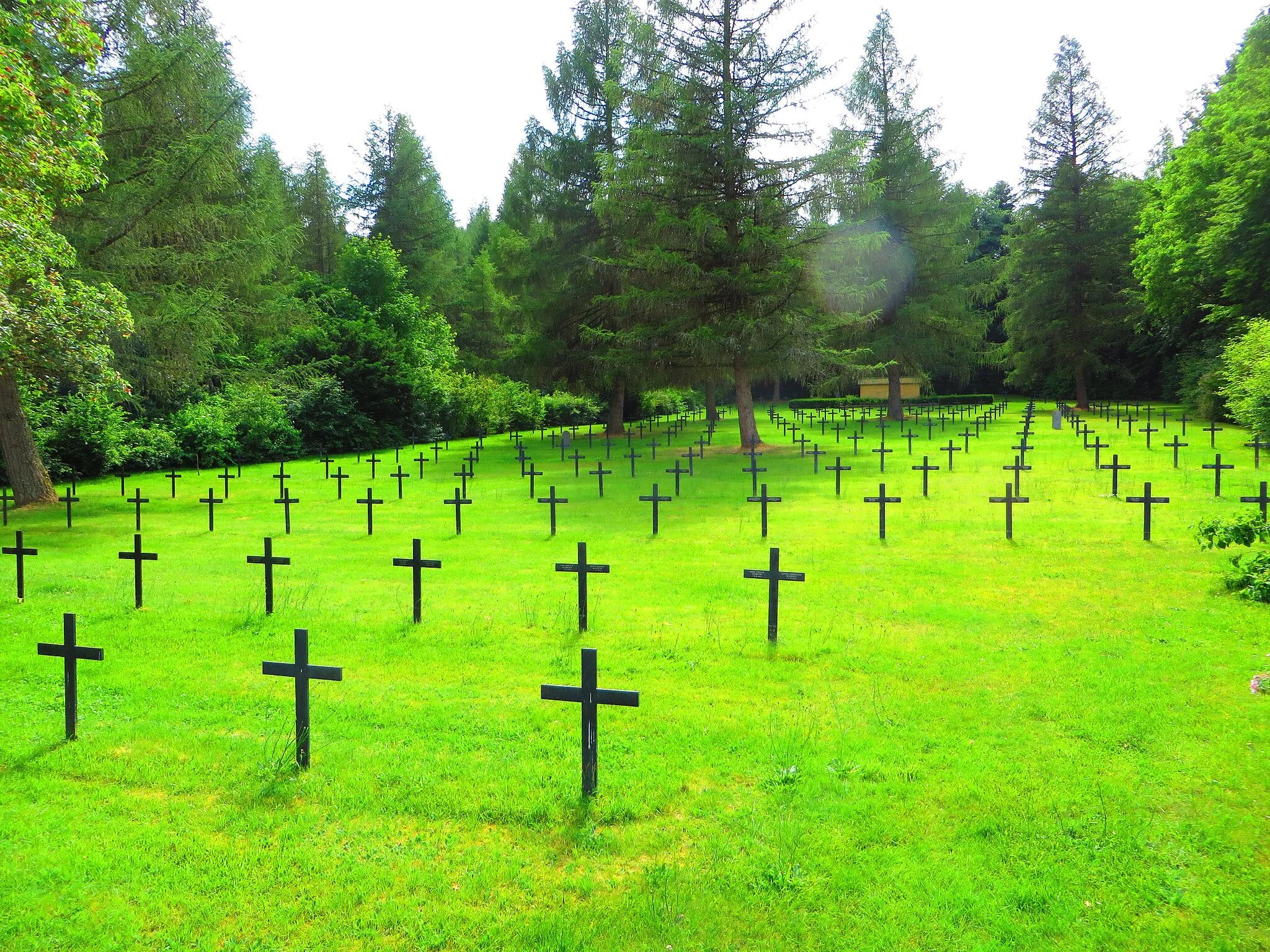 Photo showing: Lafrimbolle cimetiere militaire allemand